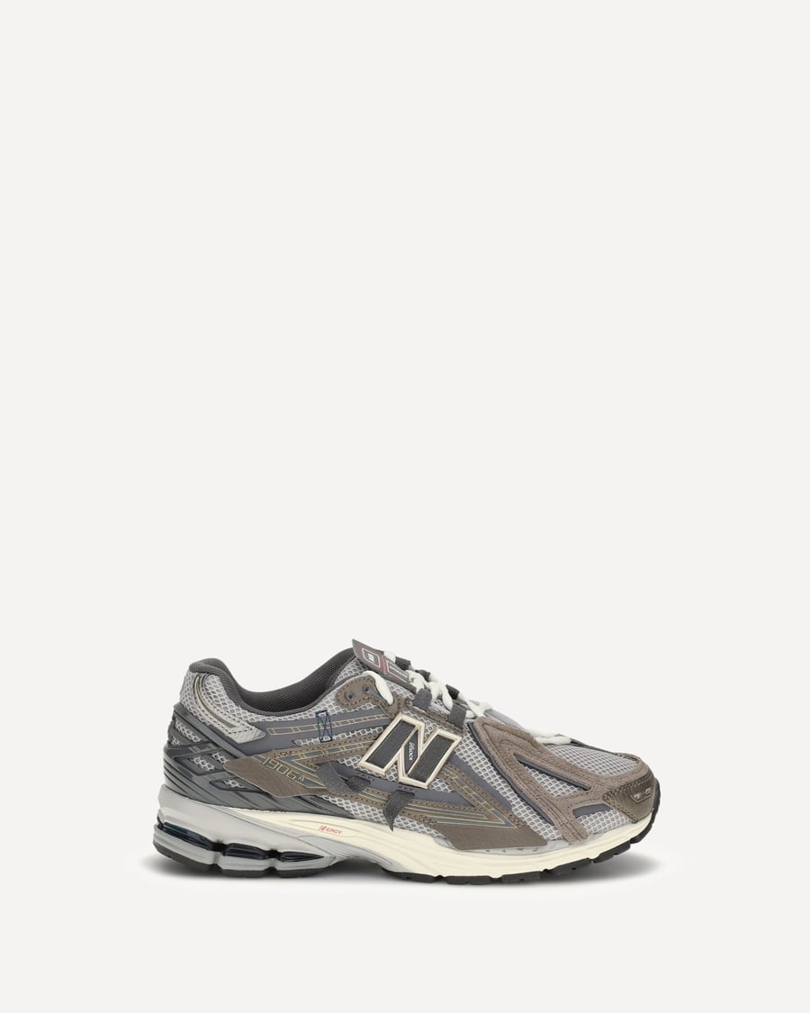 New Balance 1906 Sneakers