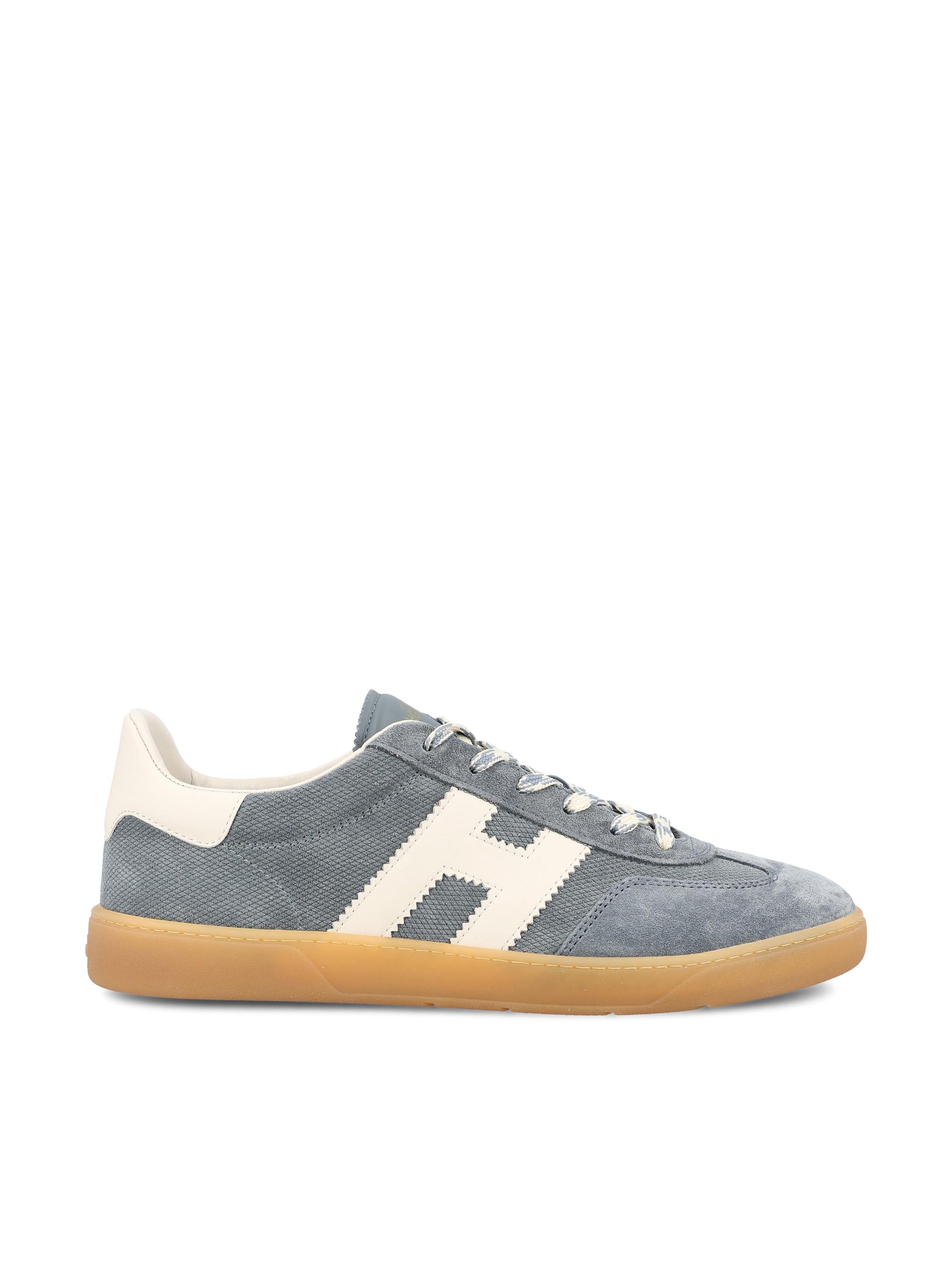 Hogan Sneakers realizzate in pelle scamosciata.