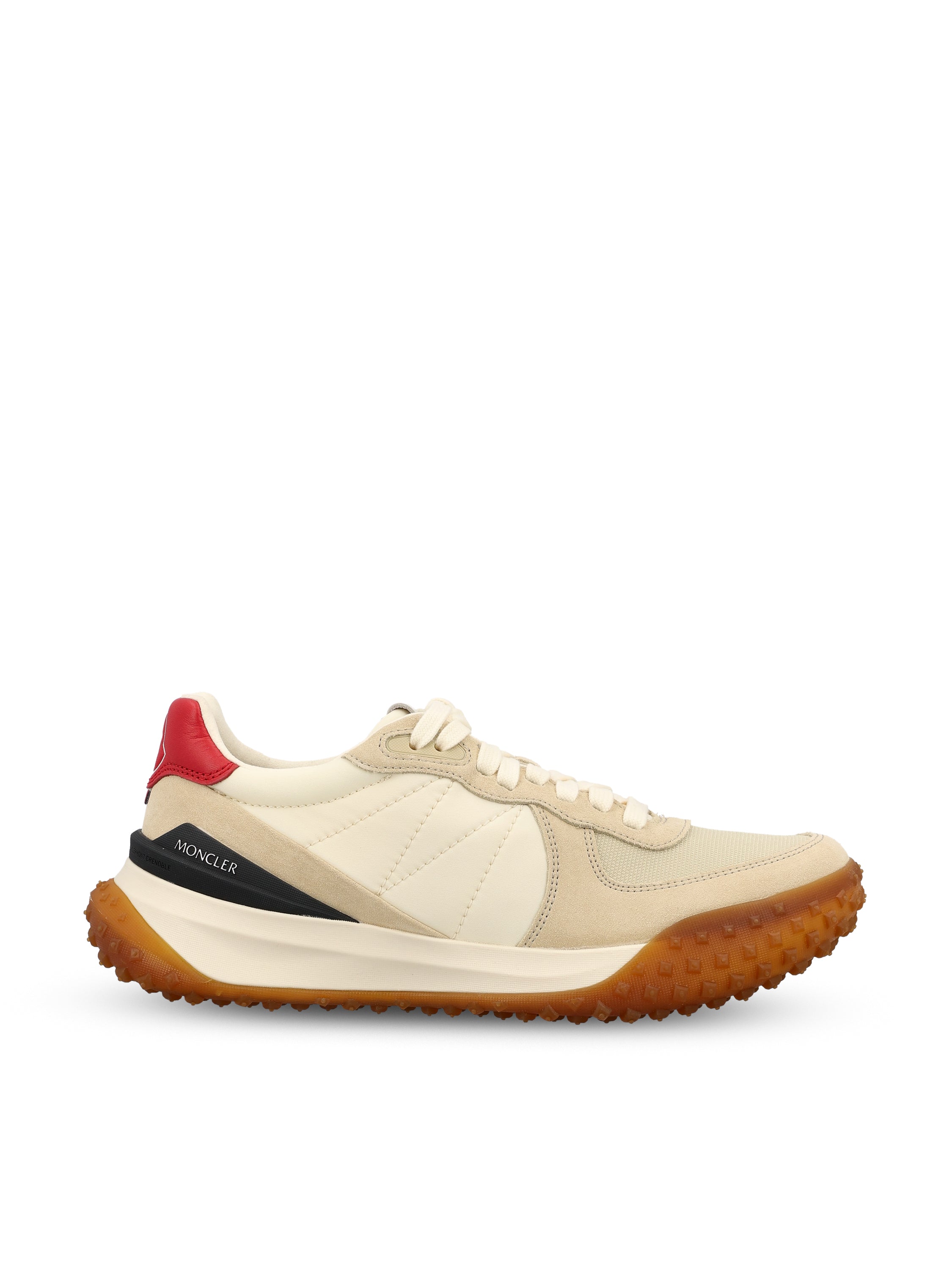 Moncler Sneakers realizzate in pelle e tessuto.
