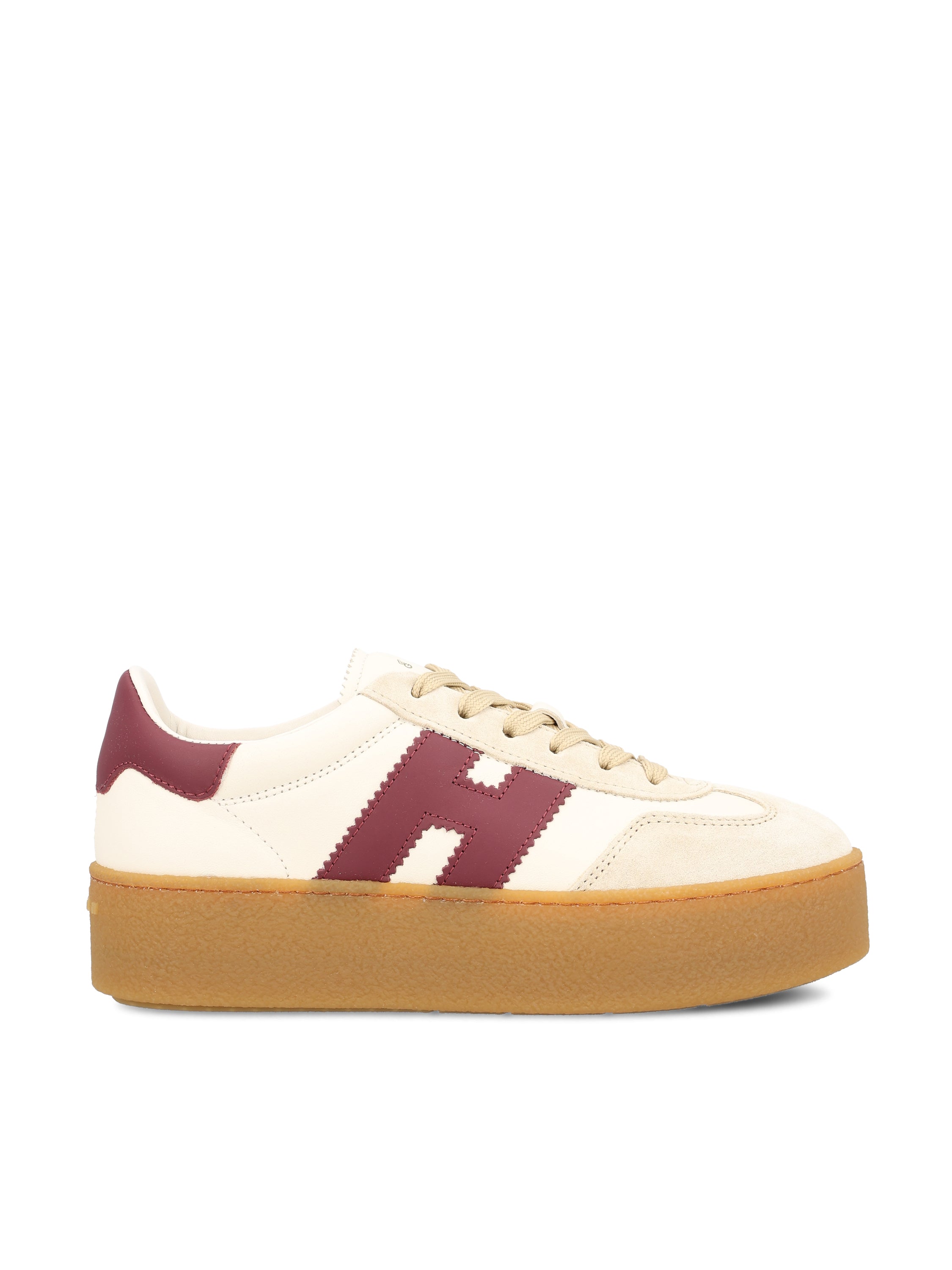 Hogan Sneakers realizzate in pelle.