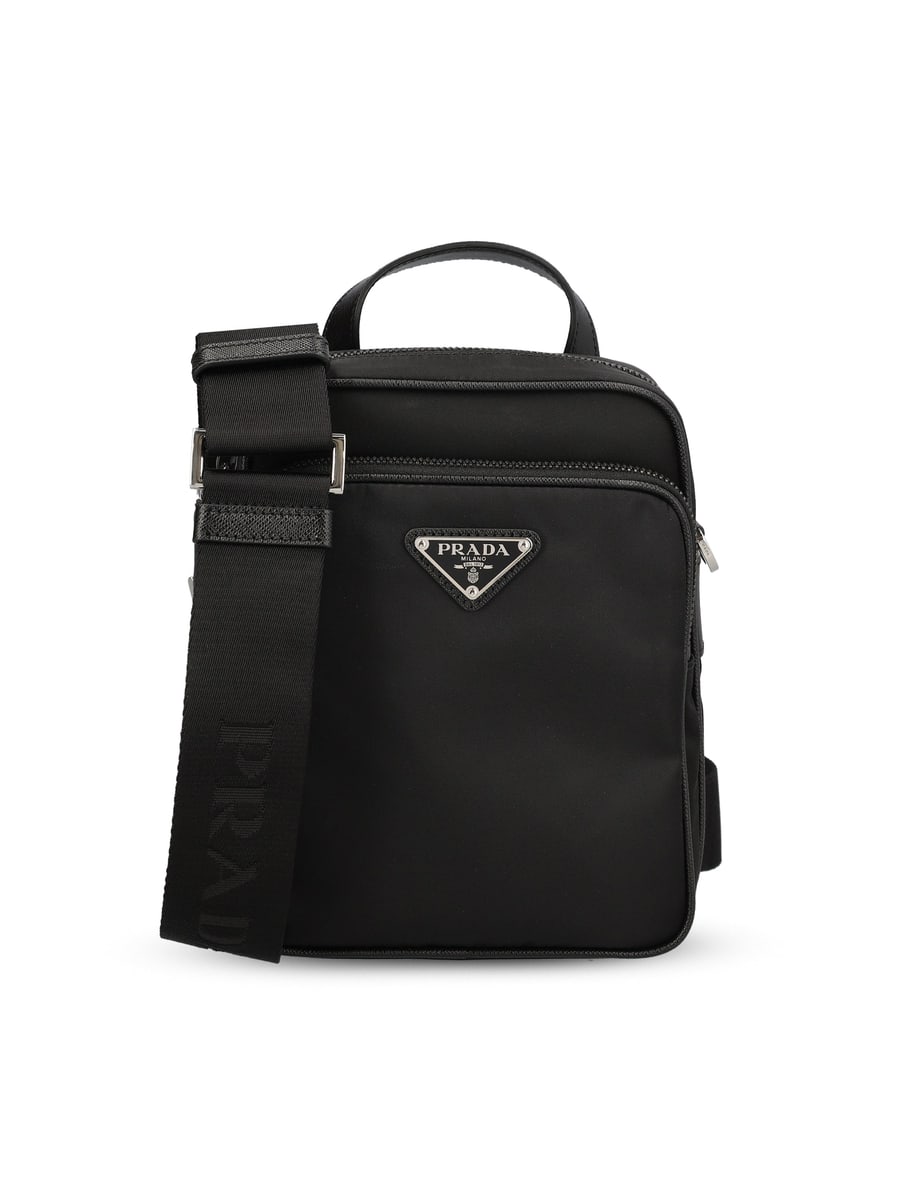 Prada Borsa realizzata in poliammide riciclata.