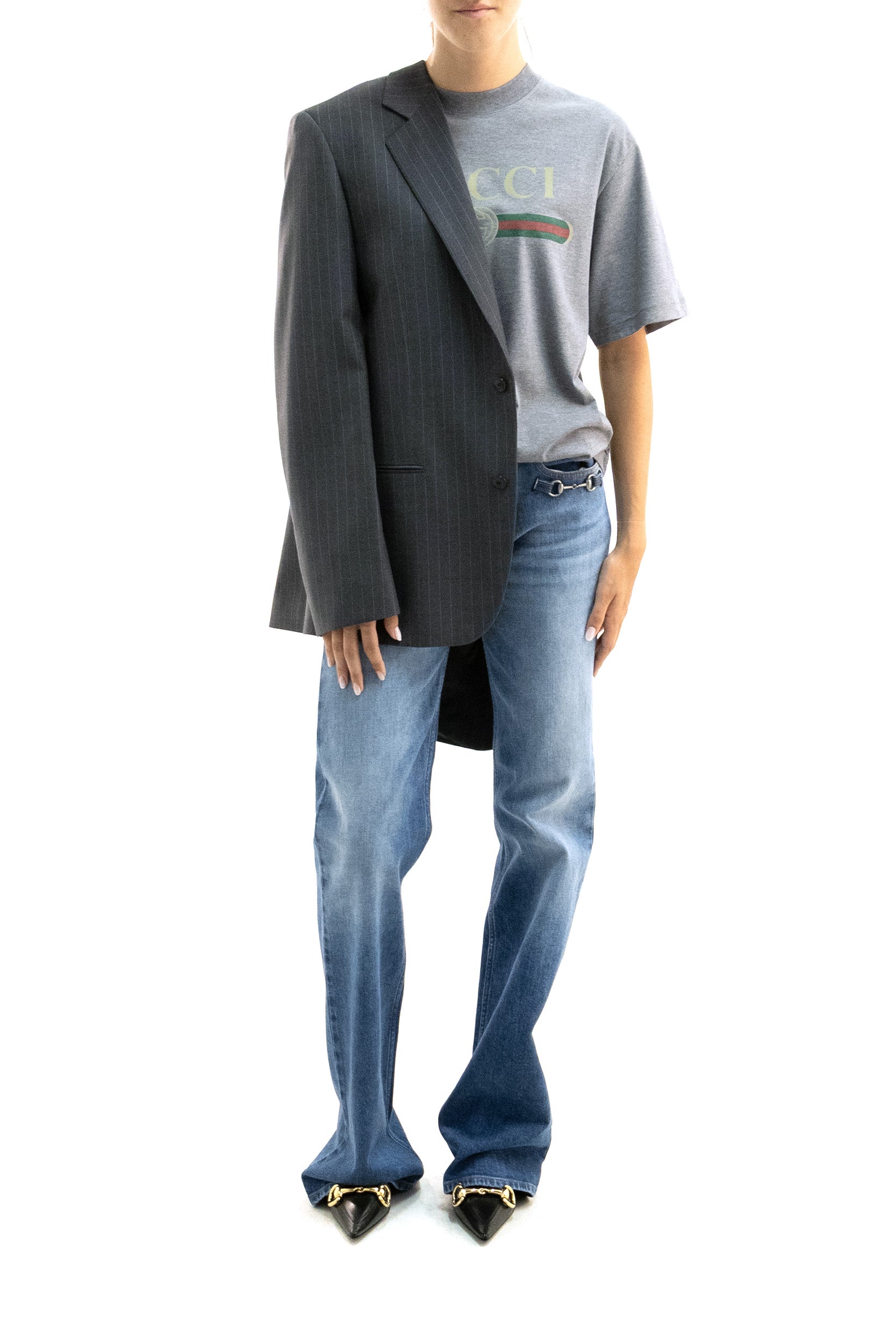 Gucci Giacca monopetto oversize in lana gessata di colore grigio, view 2