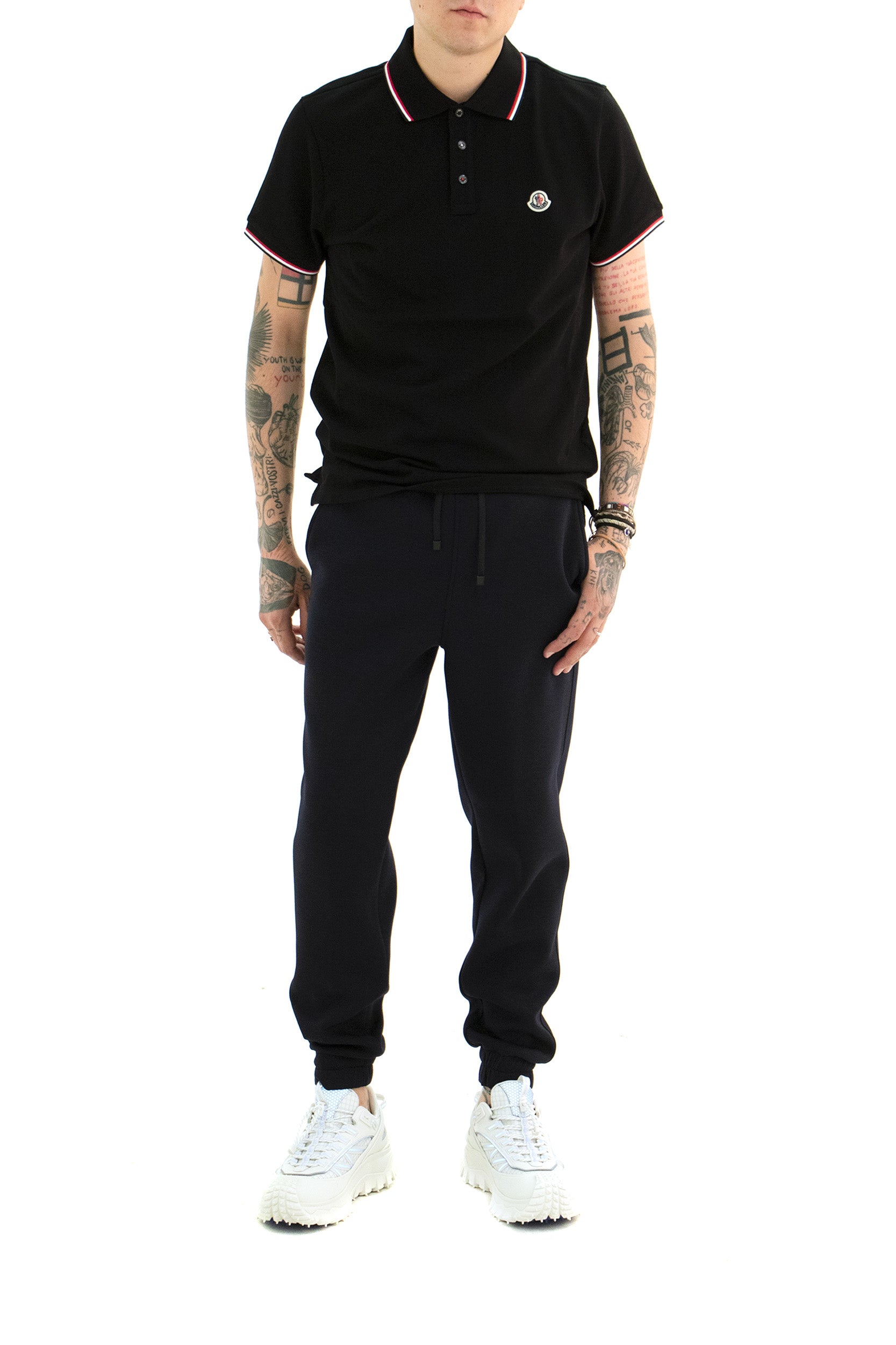 Moncler Polo in piqué di cotone di colore nero, view 2