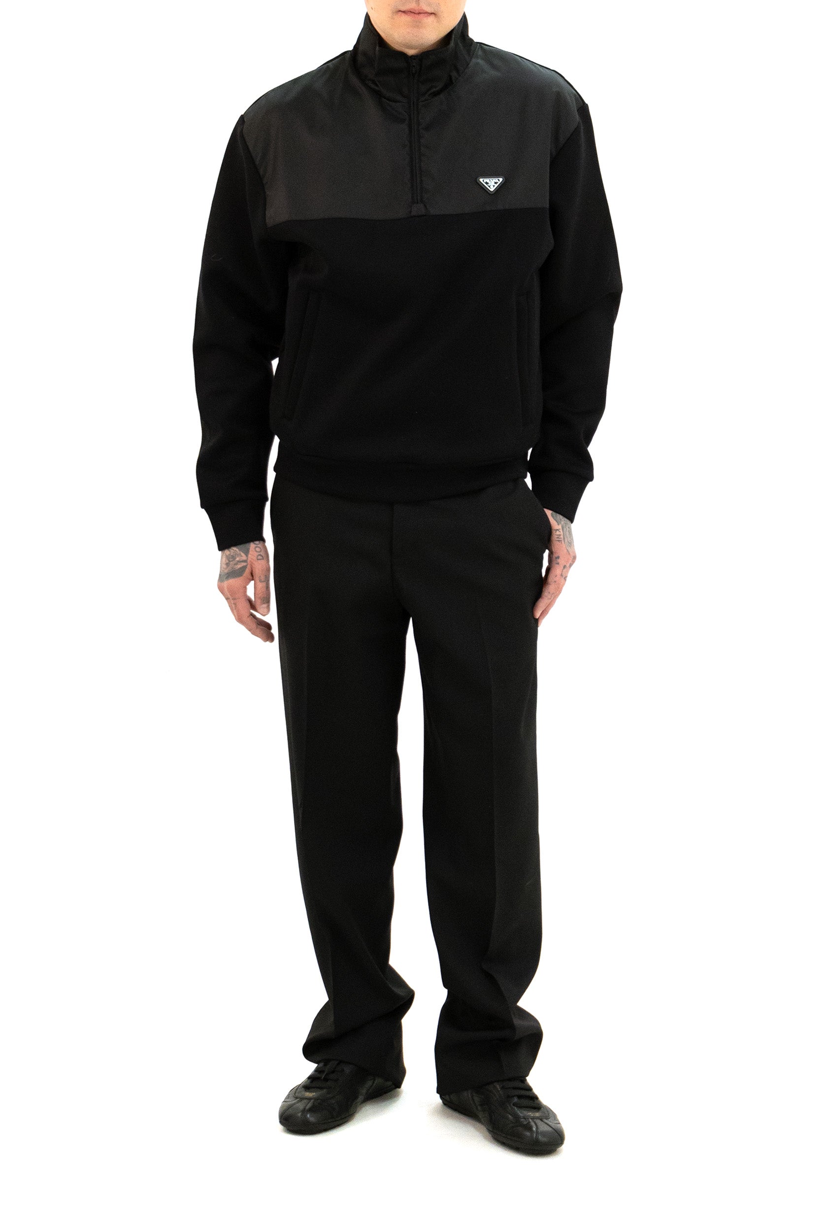 Prada Felpa in cotone e Re-Nylon di colore nero, view 2