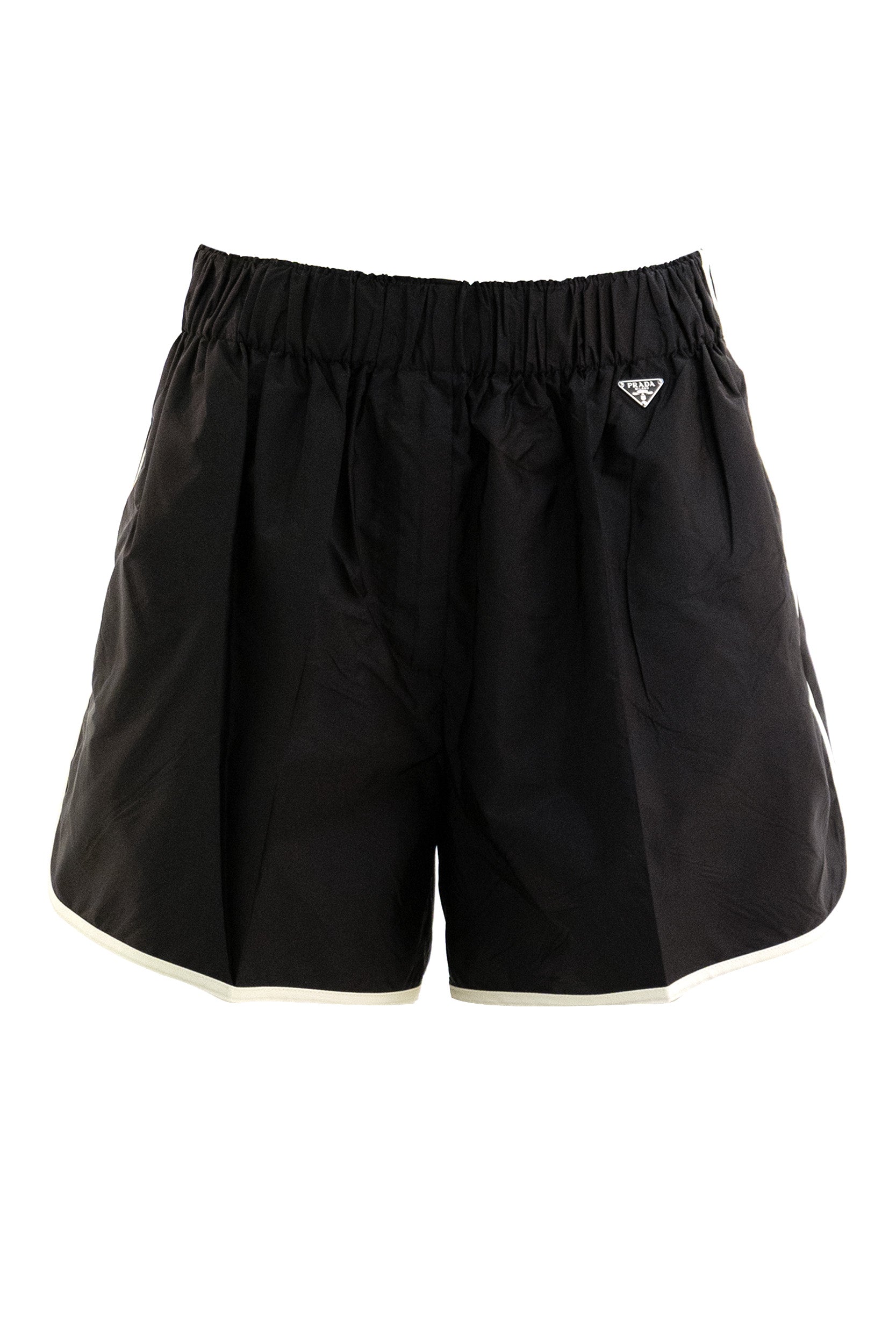 Prada Shorts in Re-Nylon di colore nero