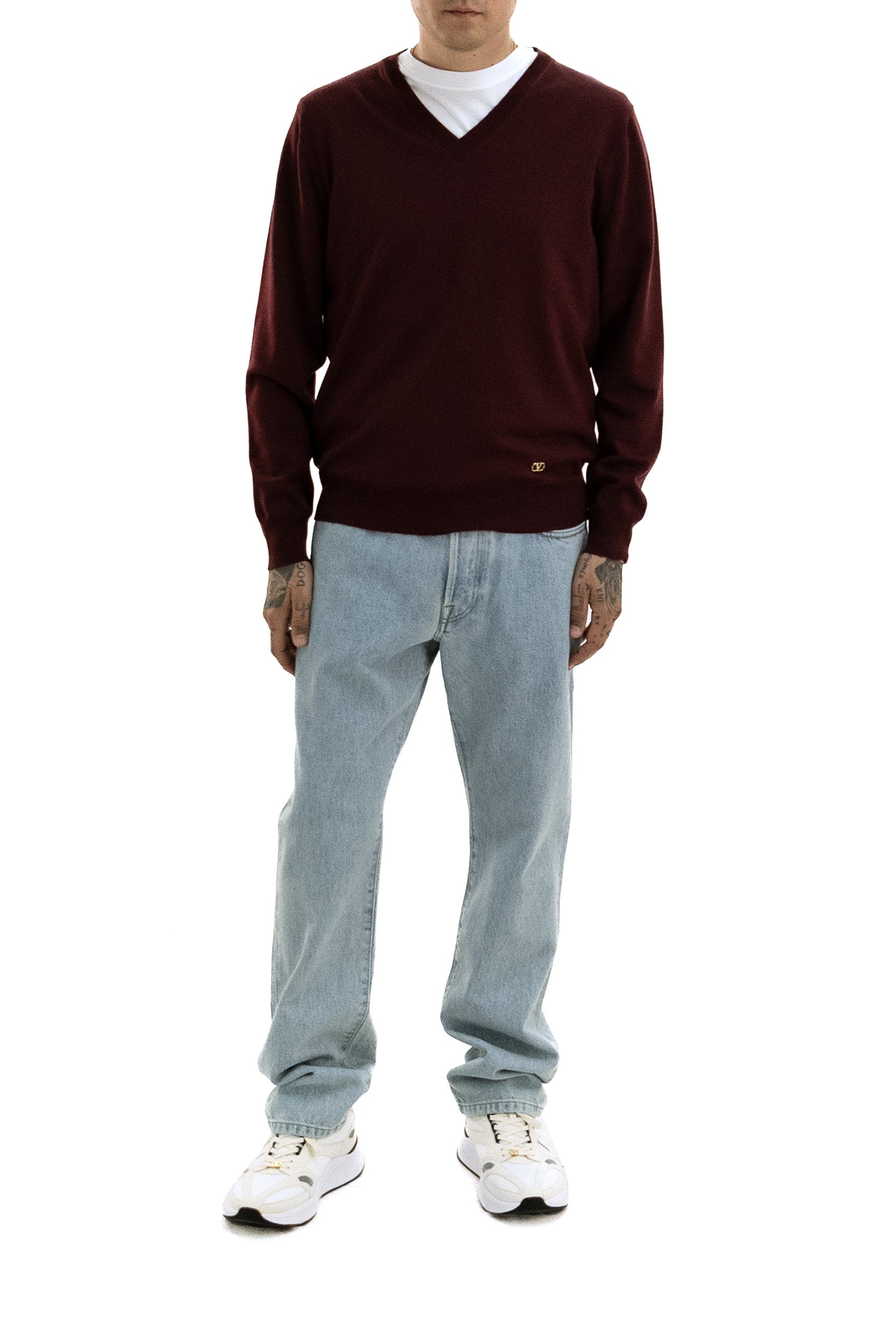 Valentino Garavani Pullover in lana vergine di colore bordeaux, view 2