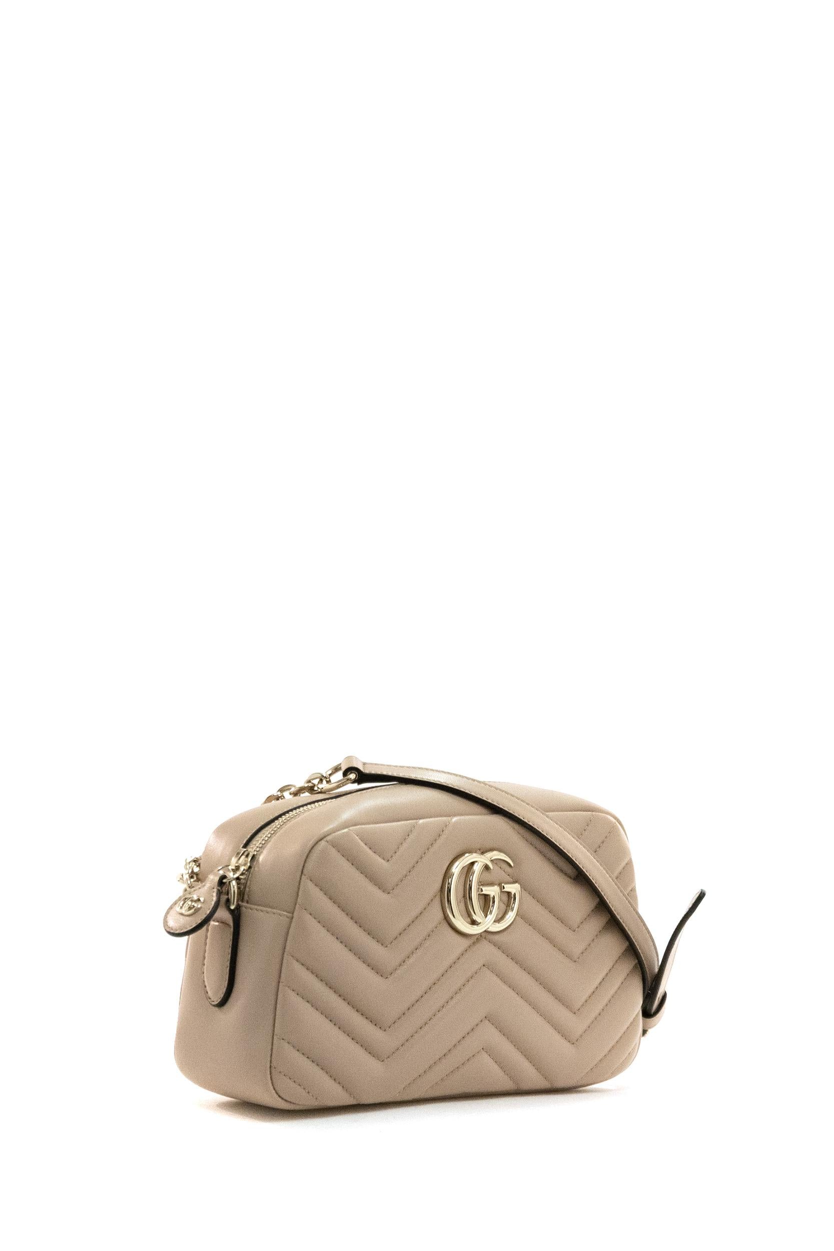 Gucci Camera bag GG Marmont in pelle di colore rosa cipria, view 2