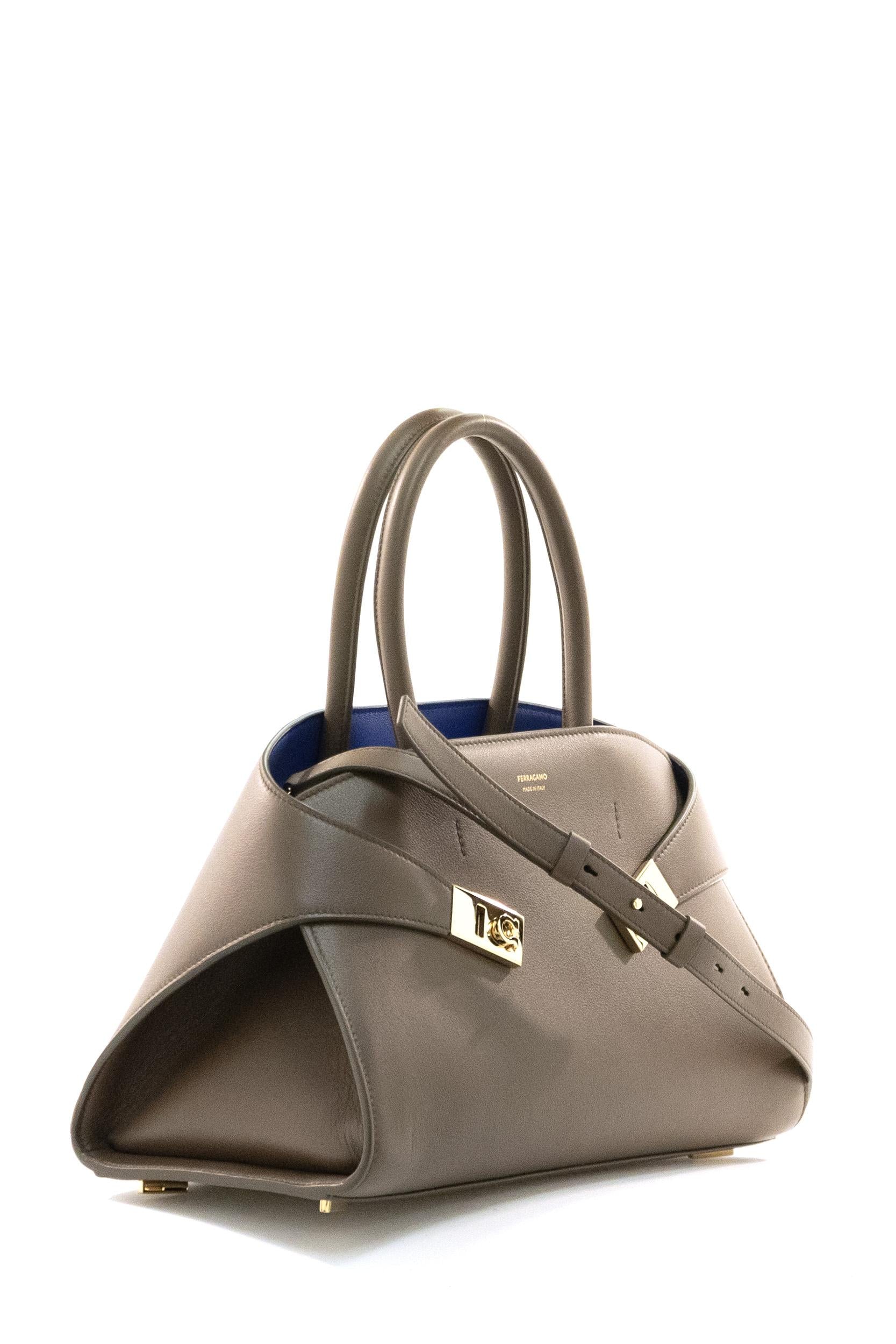 Ferragamo Borsa a Mano Hug in Pelle, view 2