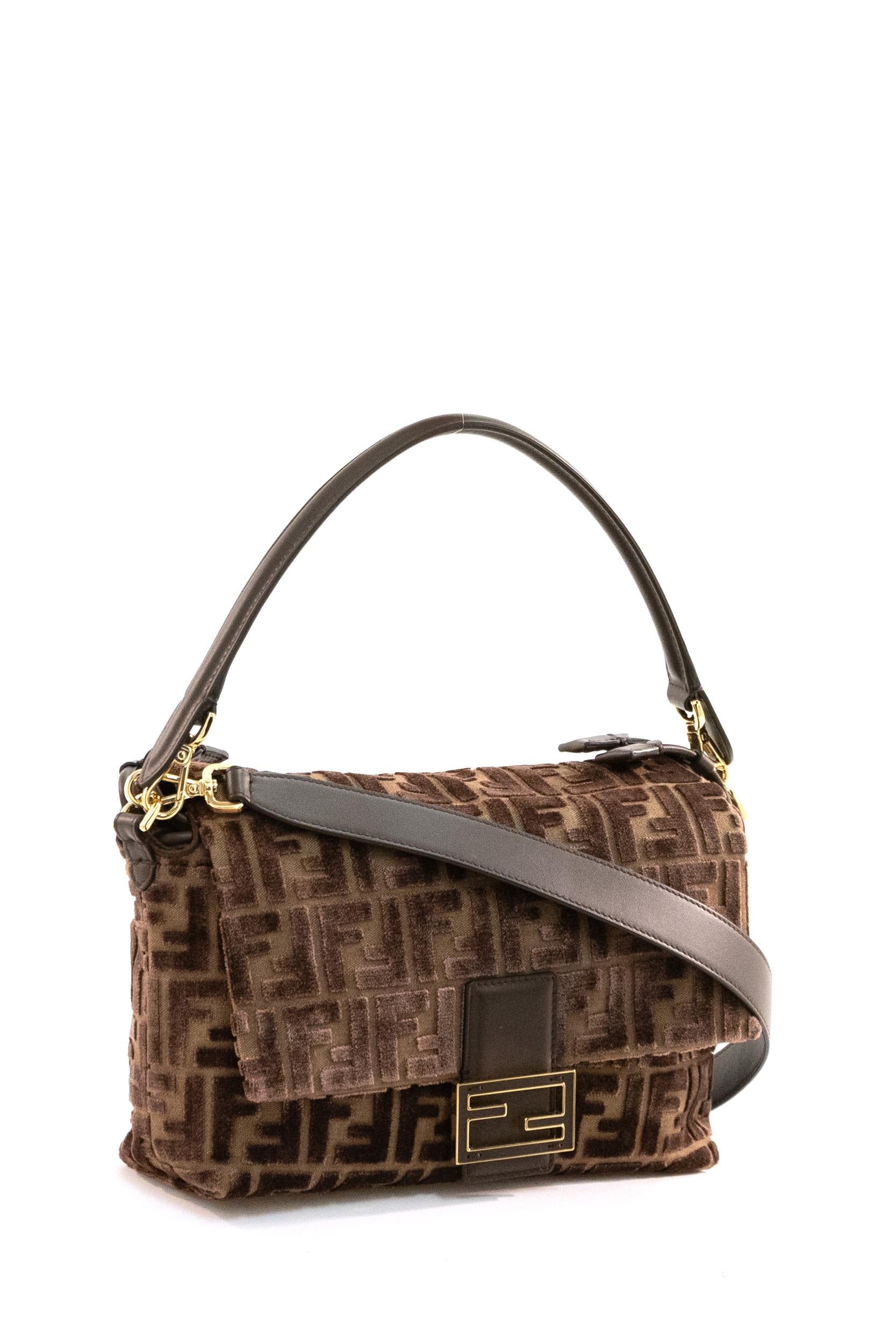 Fendi Mamma Baguette  in velluto FF jacquard color beige e marrone, view 2
