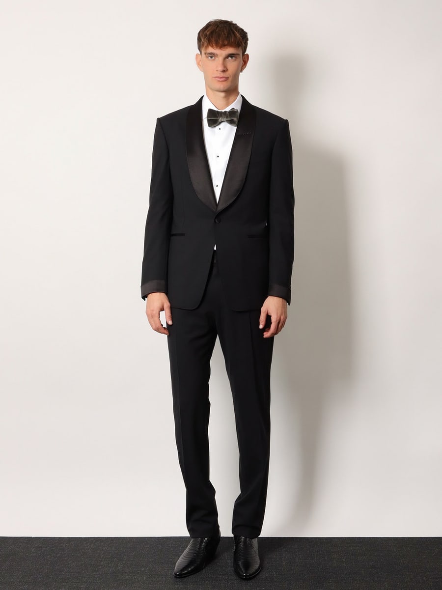 Tom Ford Stretch virgin wool tuxedo with satin profiles, view 4