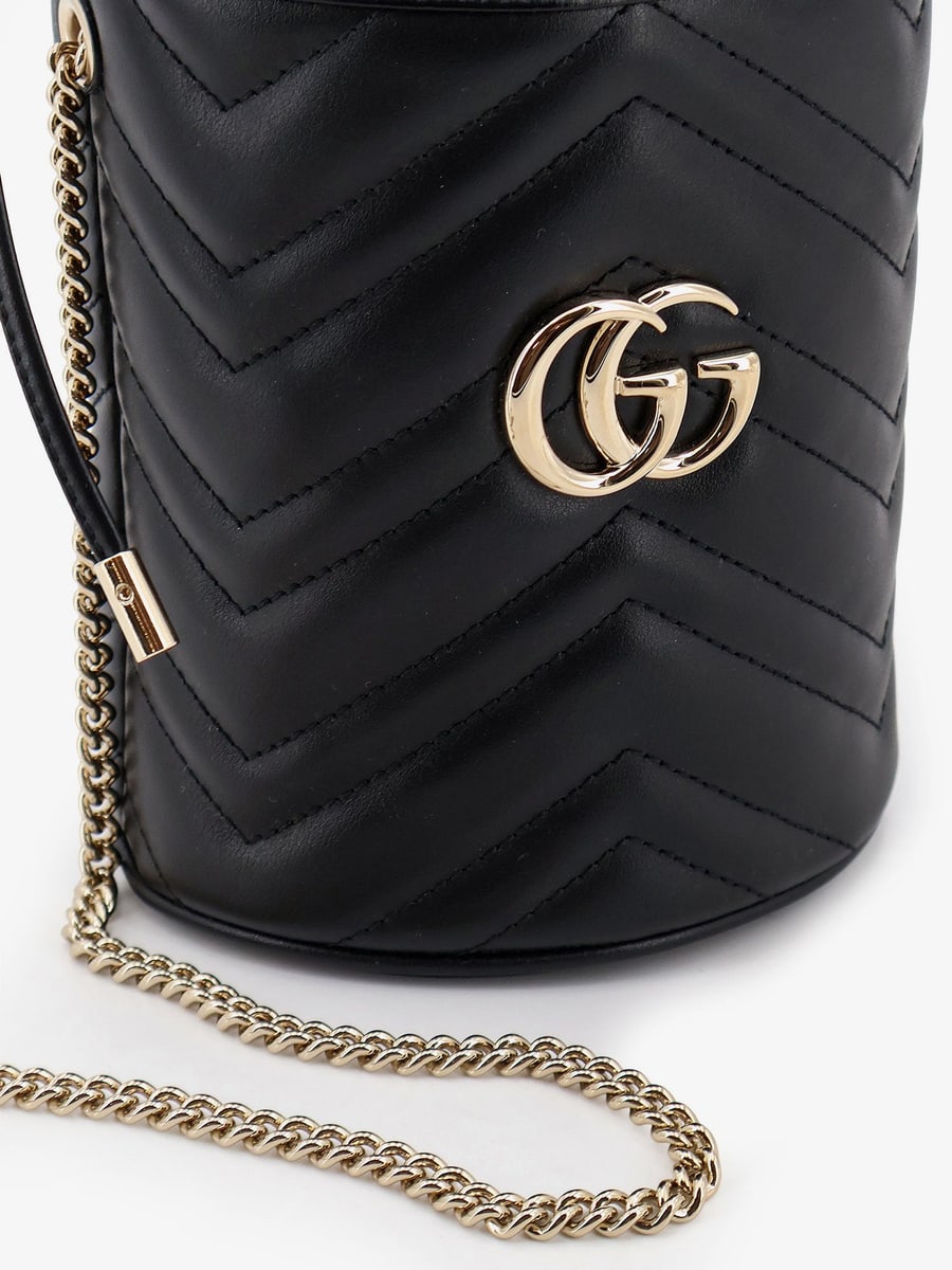 Gucci GG Marmont matelassé leather bucket bag, view 4