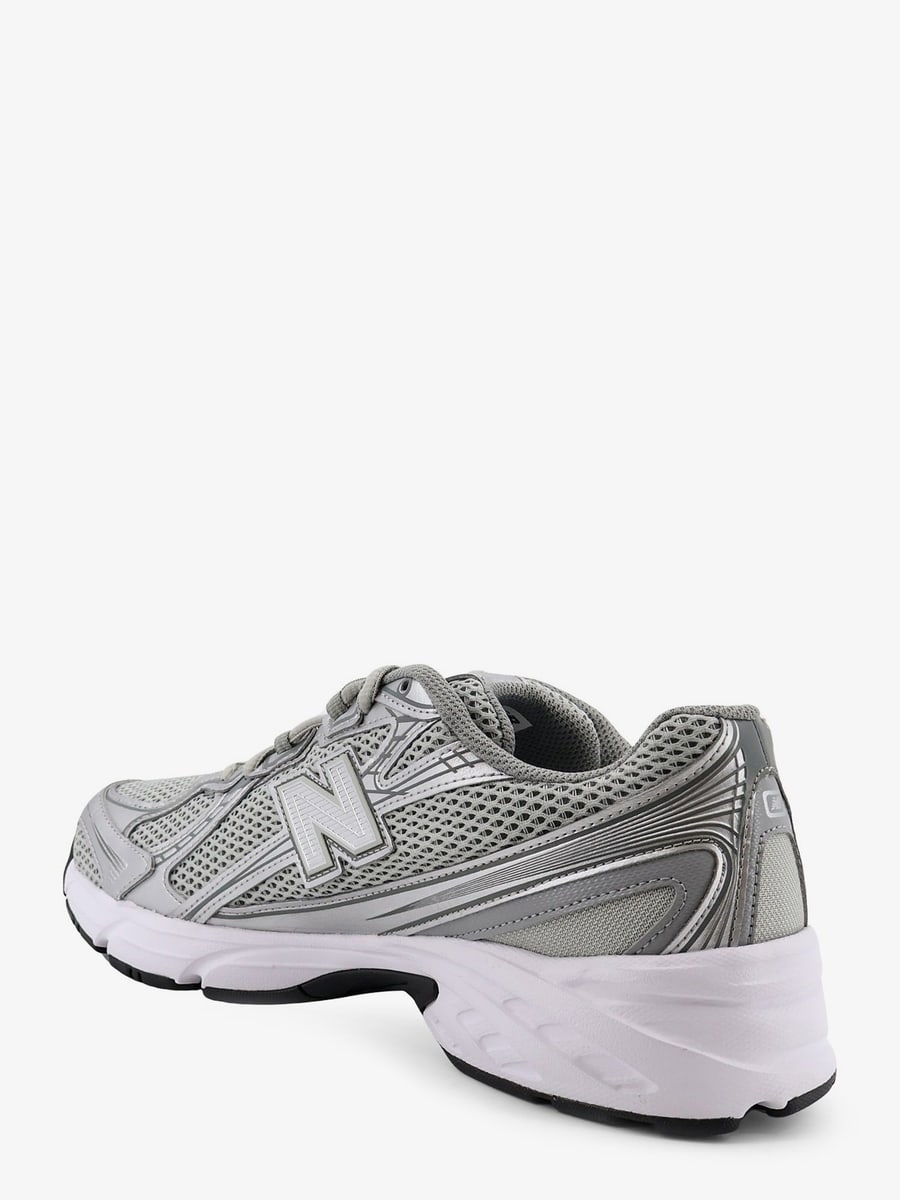 New Balance 740 mesh sneakers with iconic contrasting side logo, view 3
