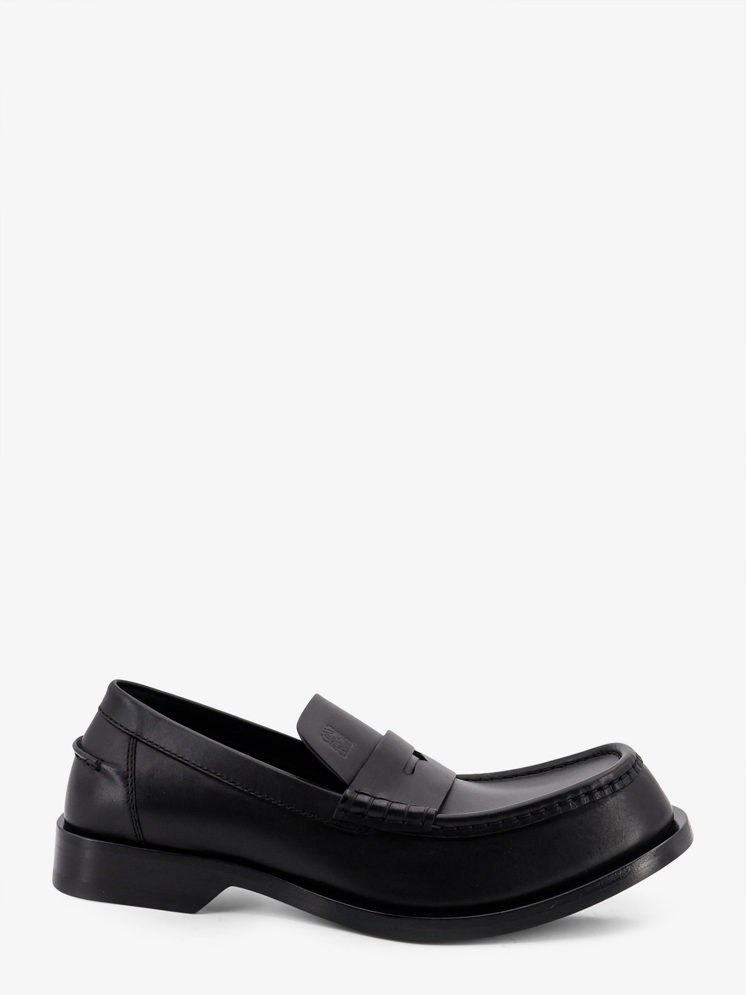 Loewe Bobine leather loafers with engraved Anagram logo