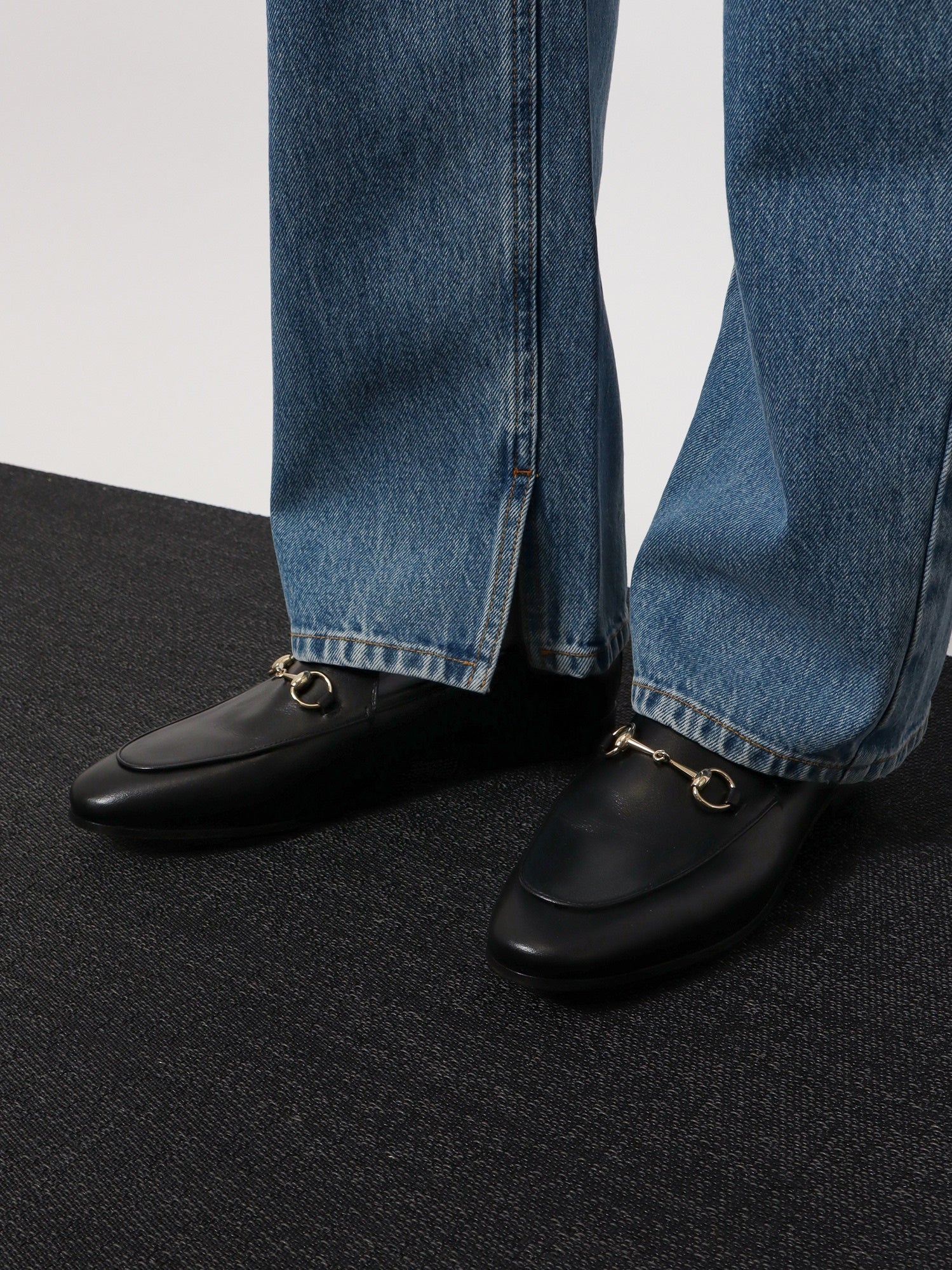 Gucci Leather Jordaan loafers, view 2