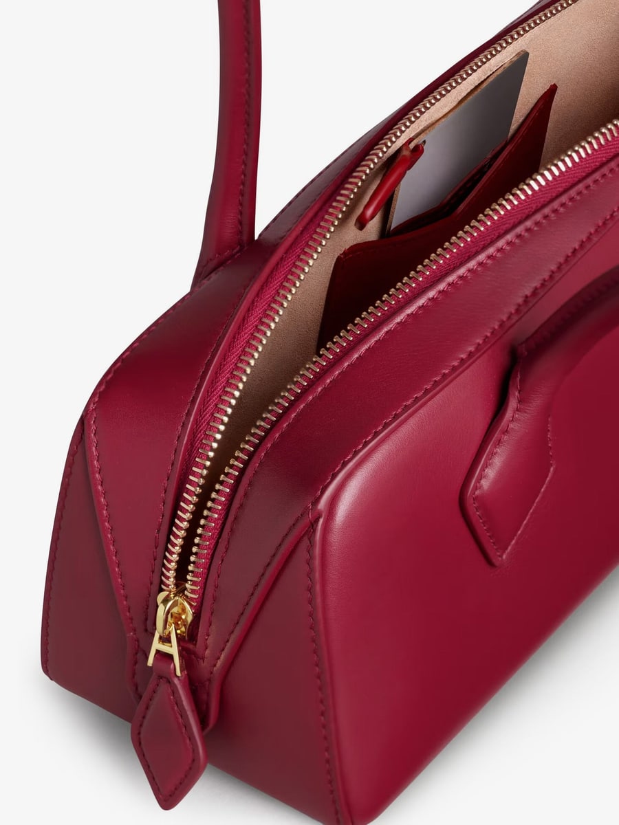Alaïa Le Teckel leather shoulder bag, view 5