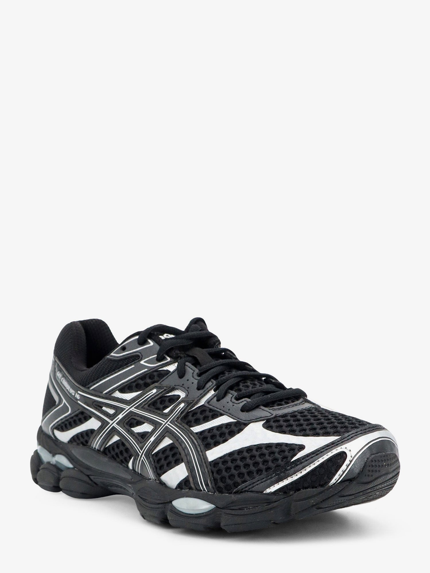 ASICS Gel Cumulus 16 mesh sneakers with contrasting inserts, view 2