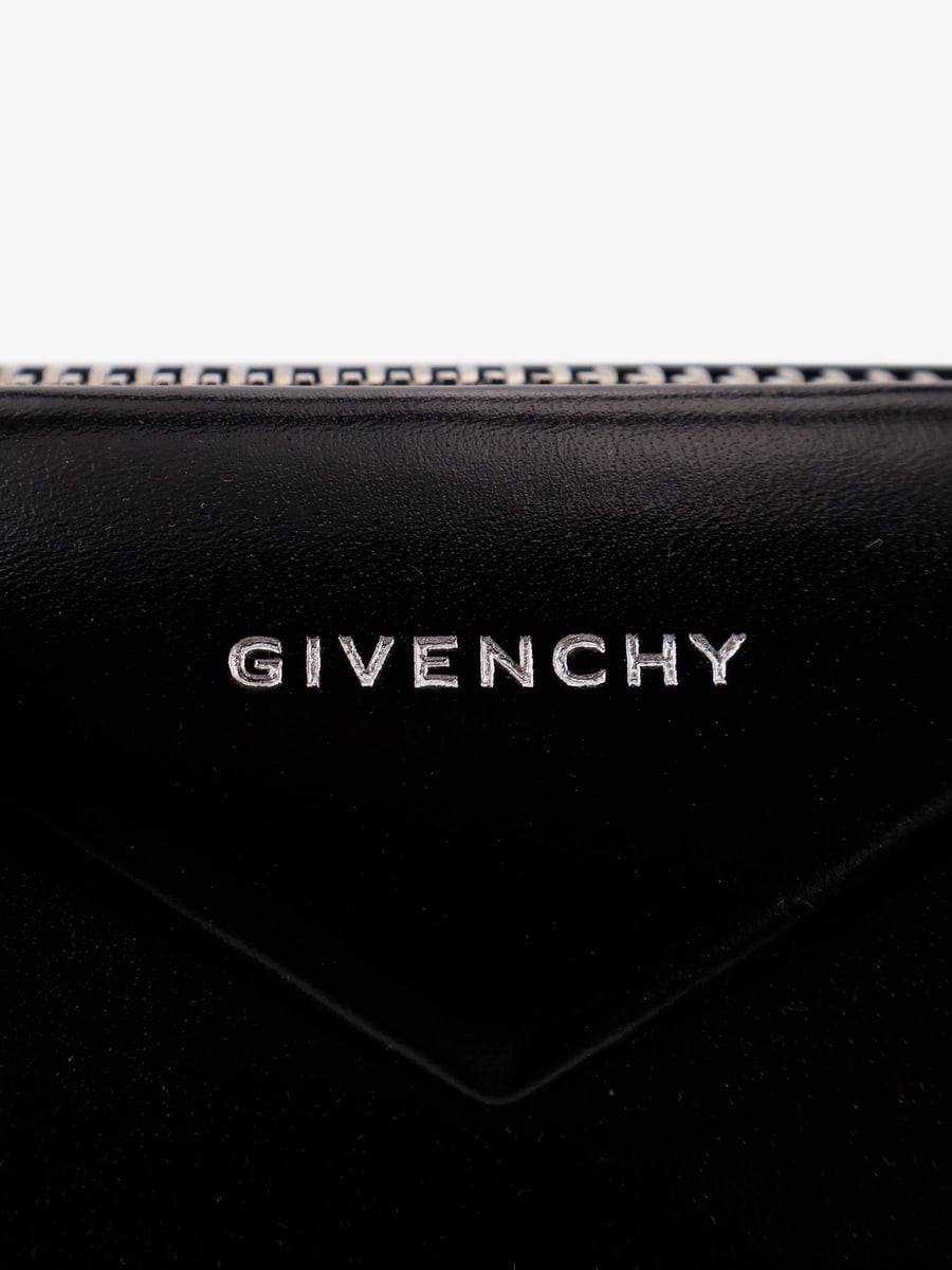 Givenchy Antigona leather shoulder bag, view 6