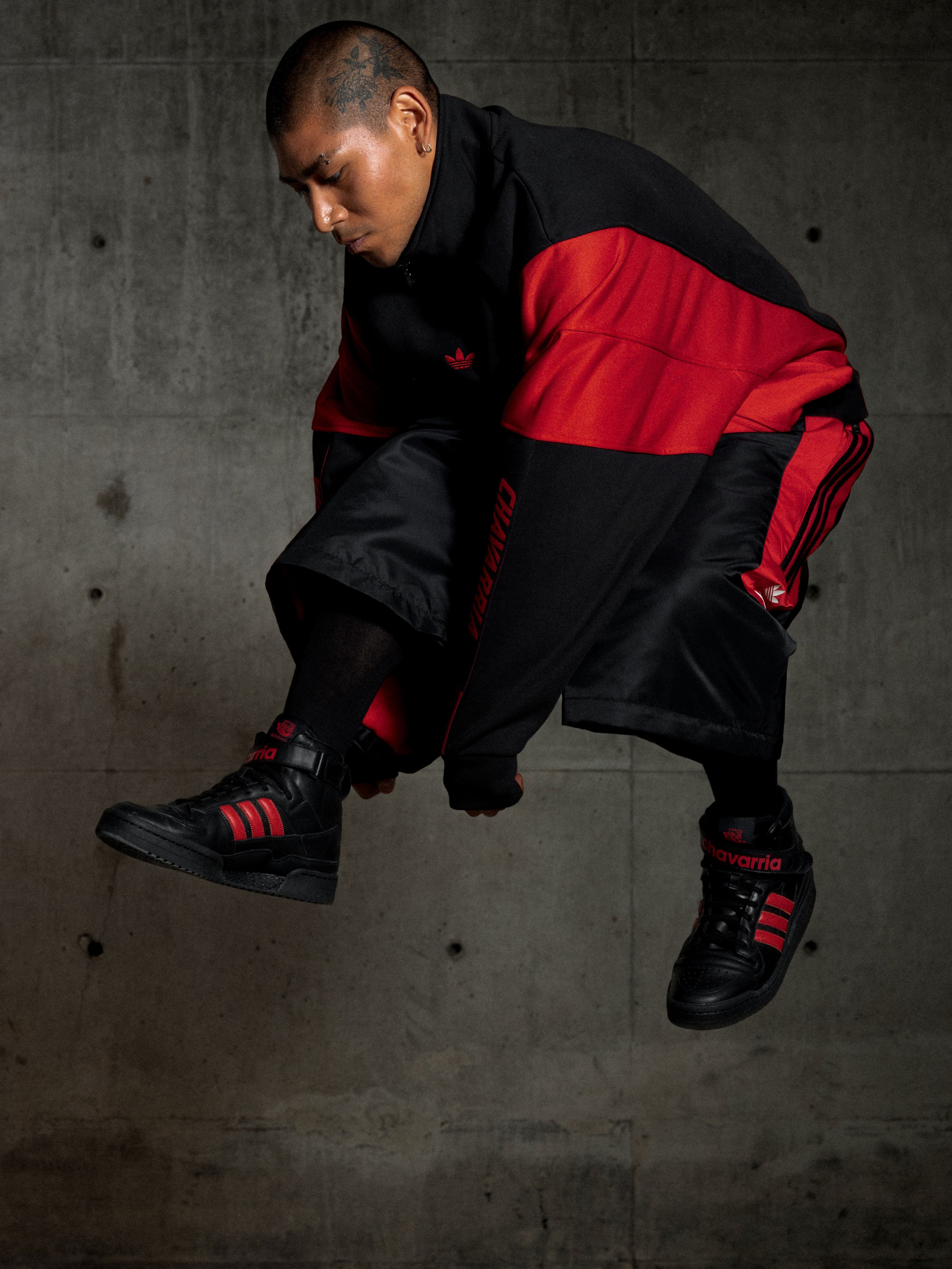 ADIDAS X WILLY CHAVARRIA Leather sneakers with iconic logo on the side, view 2