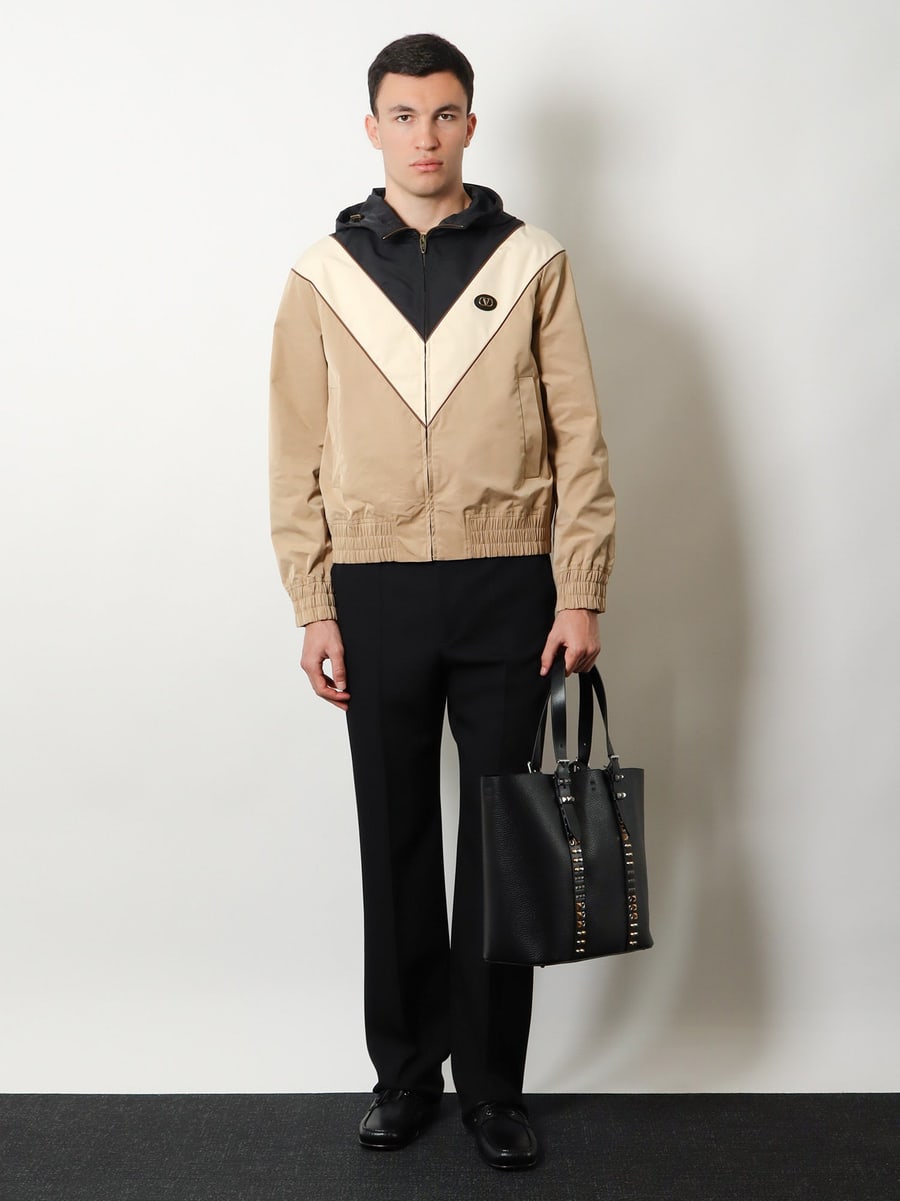 Valentino Garavani Leather shoulder bag with iconic studs, view 2