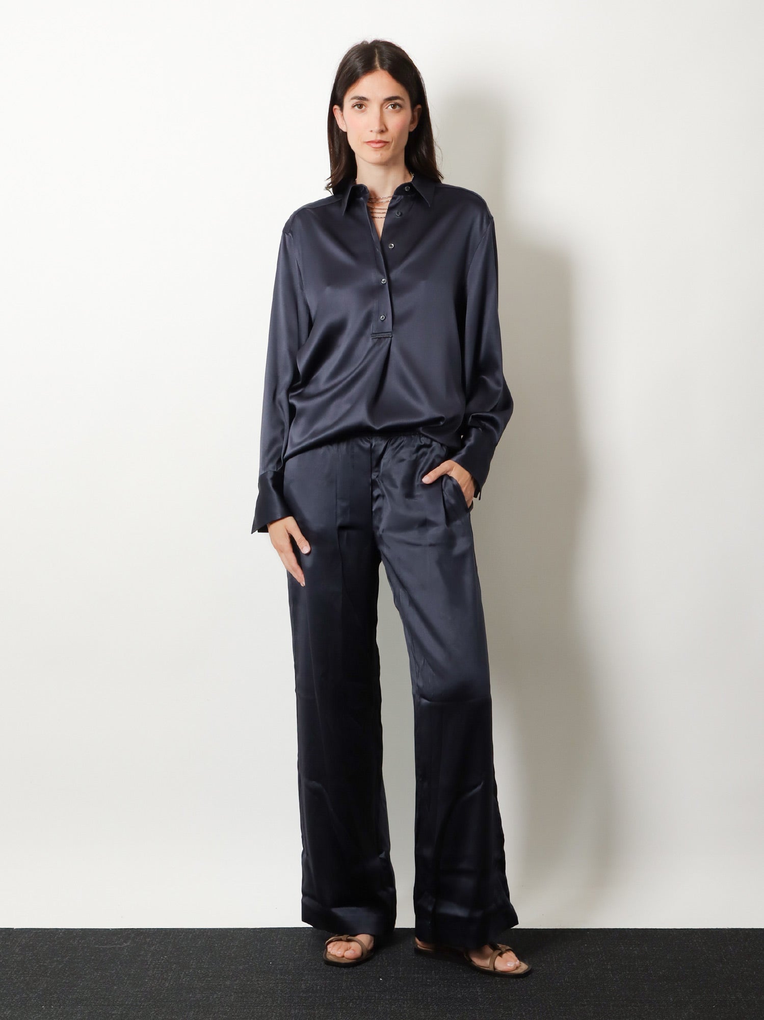 Brunello Cucinelli Silk trousers, view 2