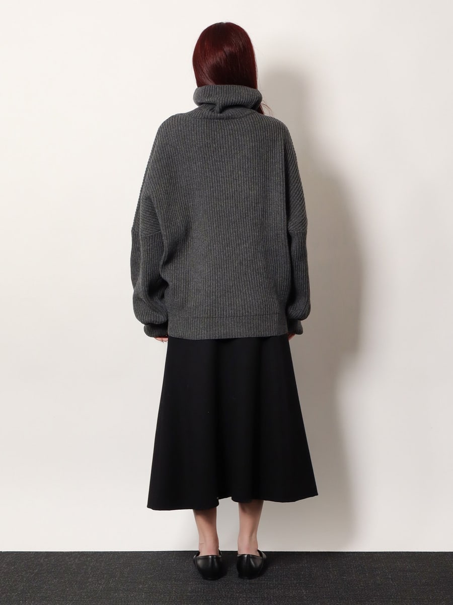 R2W Wool and cashmere turtleneck, view 3