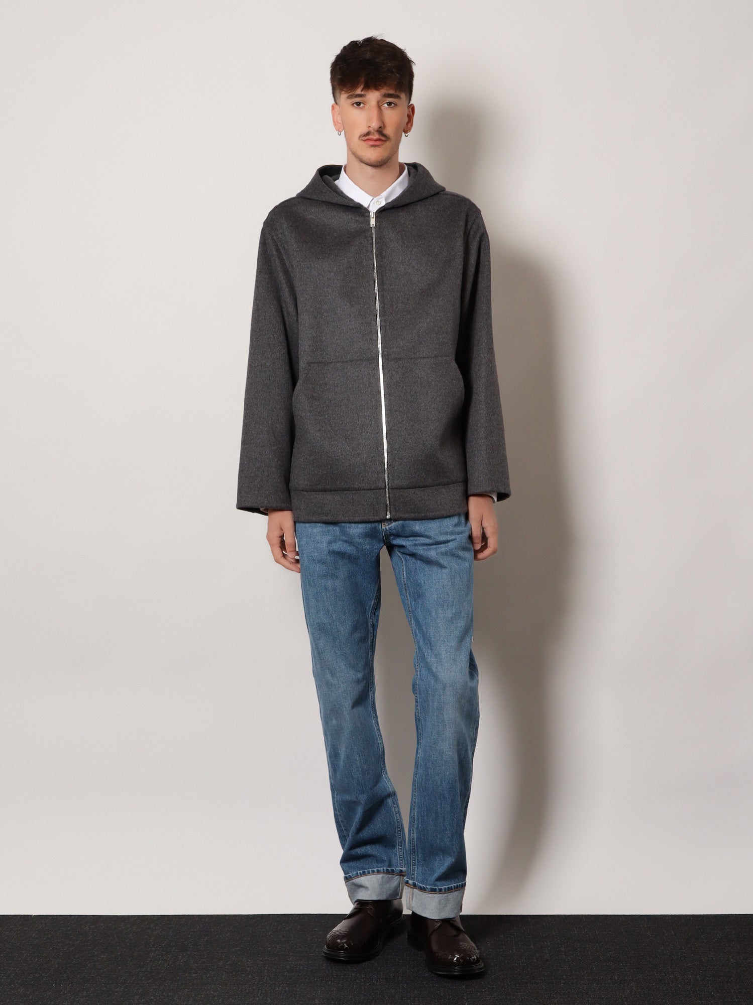 Bottega Veneta Wide leg jeans with turn up, view 2