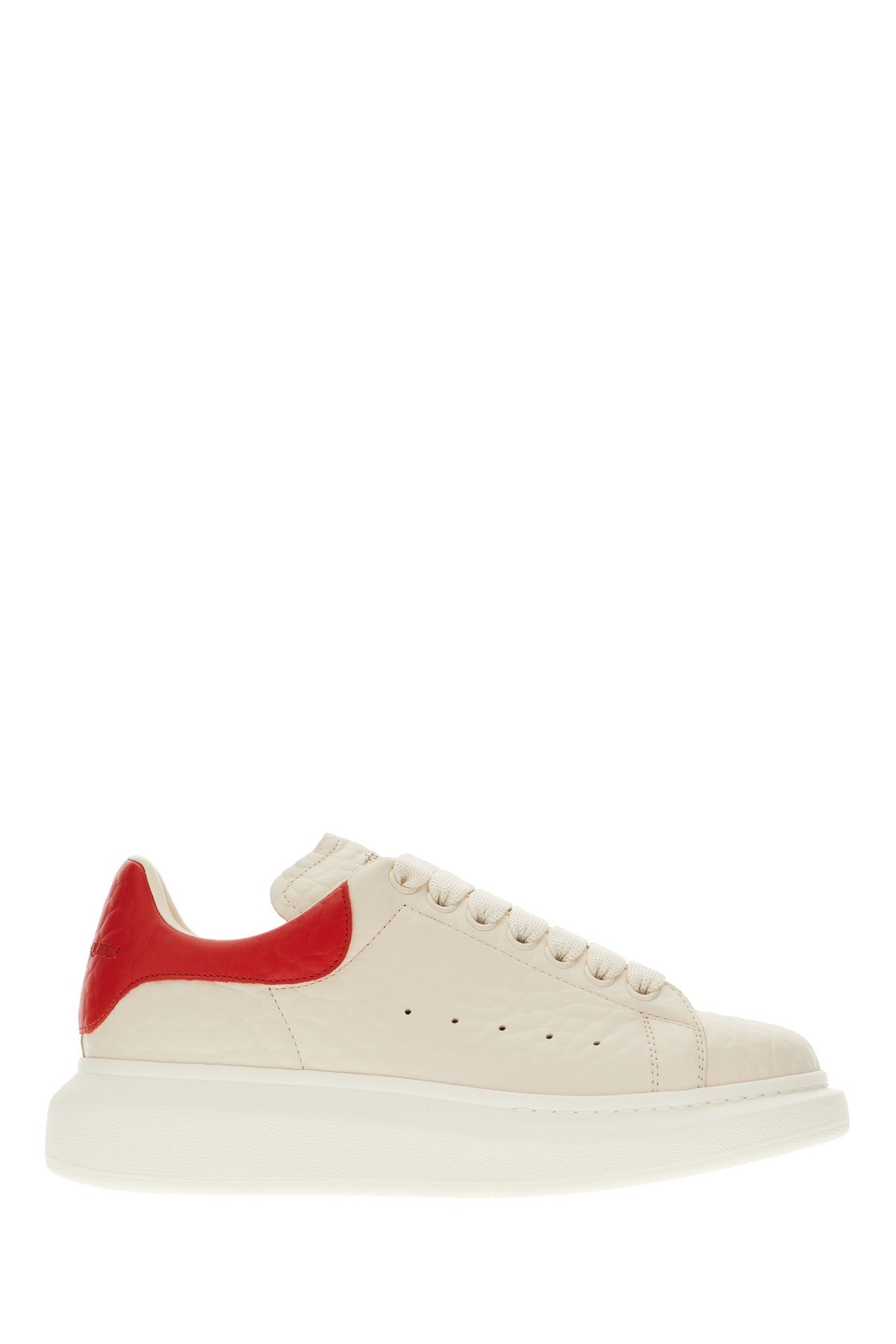 Alexander McQueen Sneakers in pelle avorio con tallone in pelle rosso