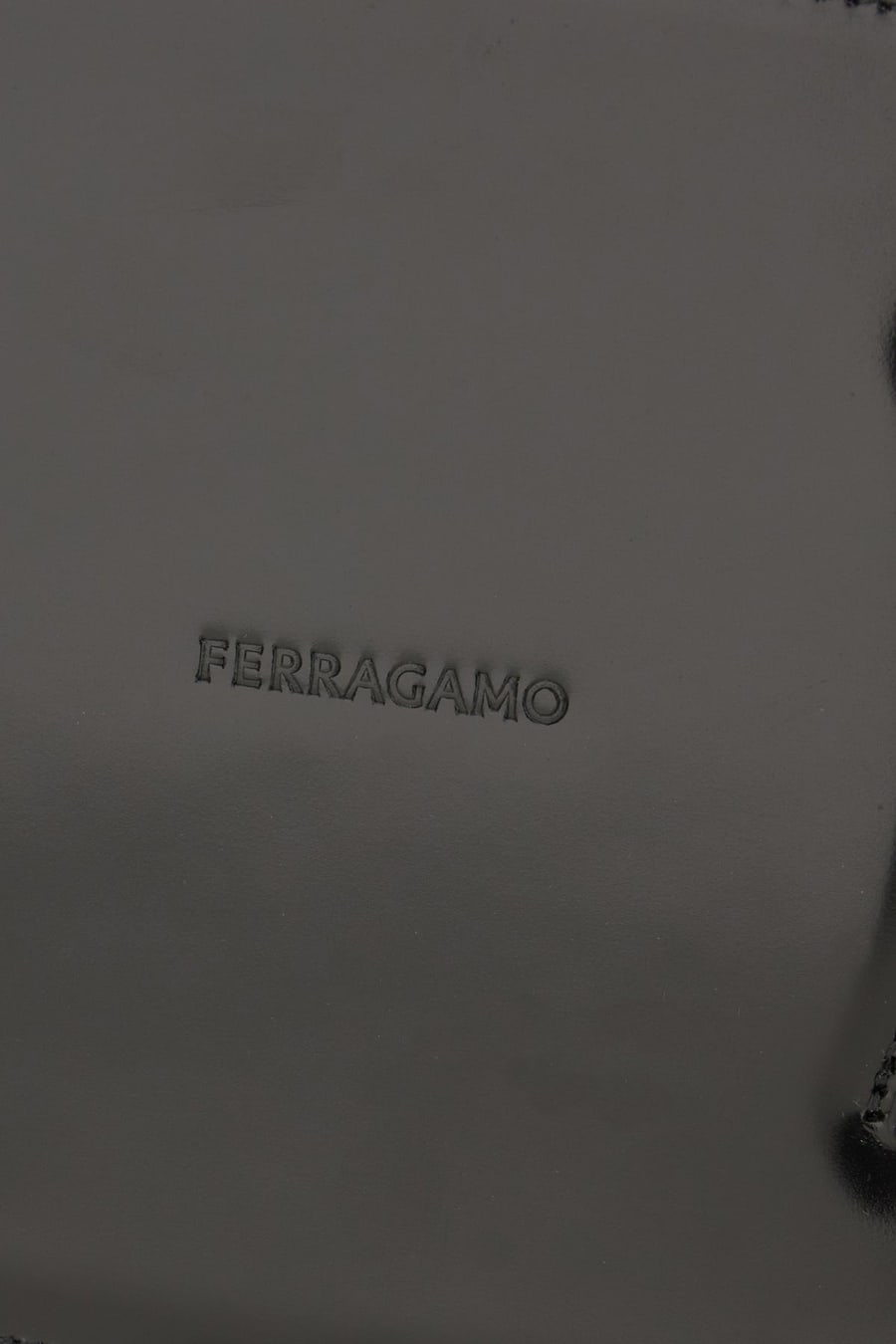 Ferragamo Borsa a spalla in pelle nera, view 4
