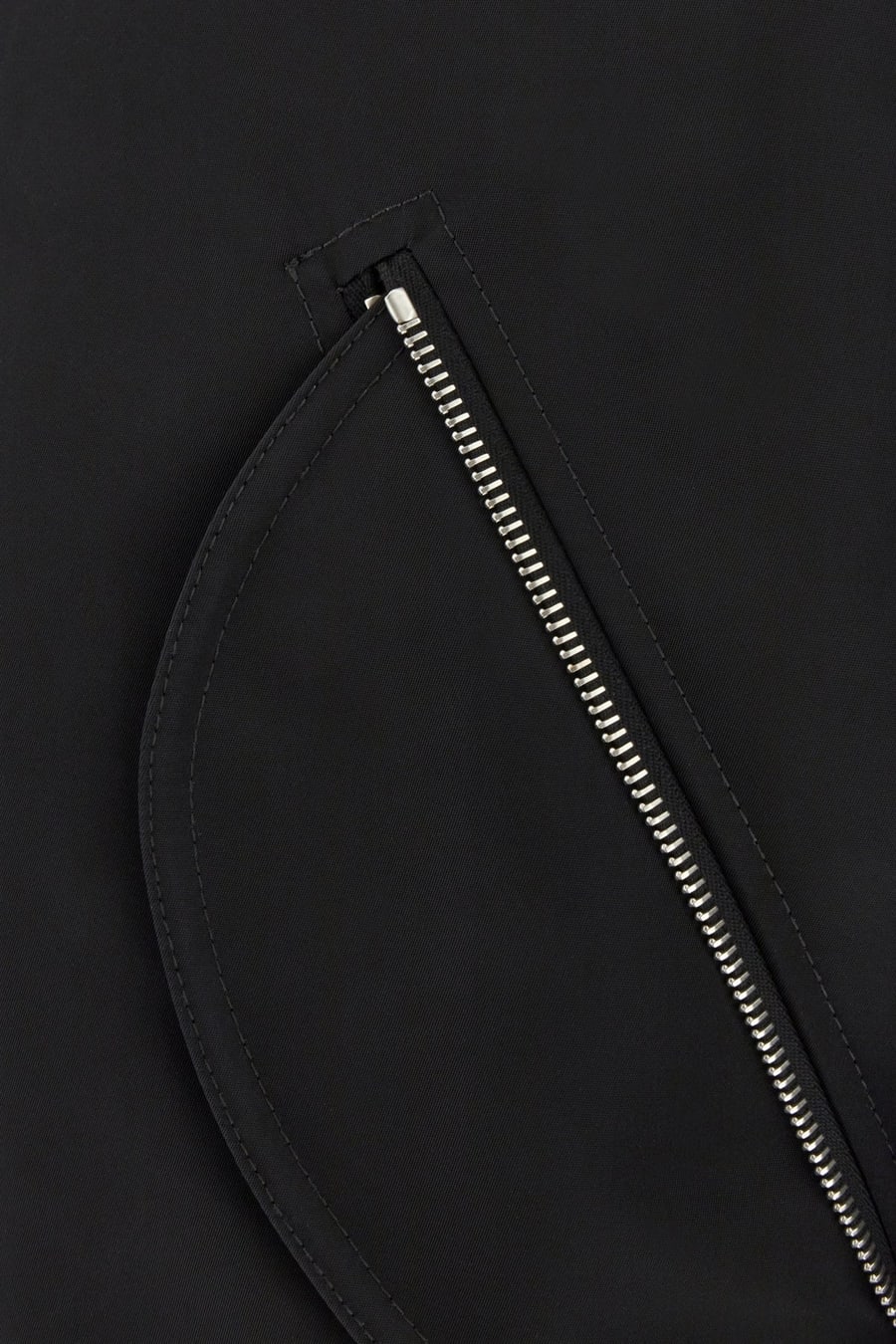 Off-White Bomber imbottito in nylon nero, view 3