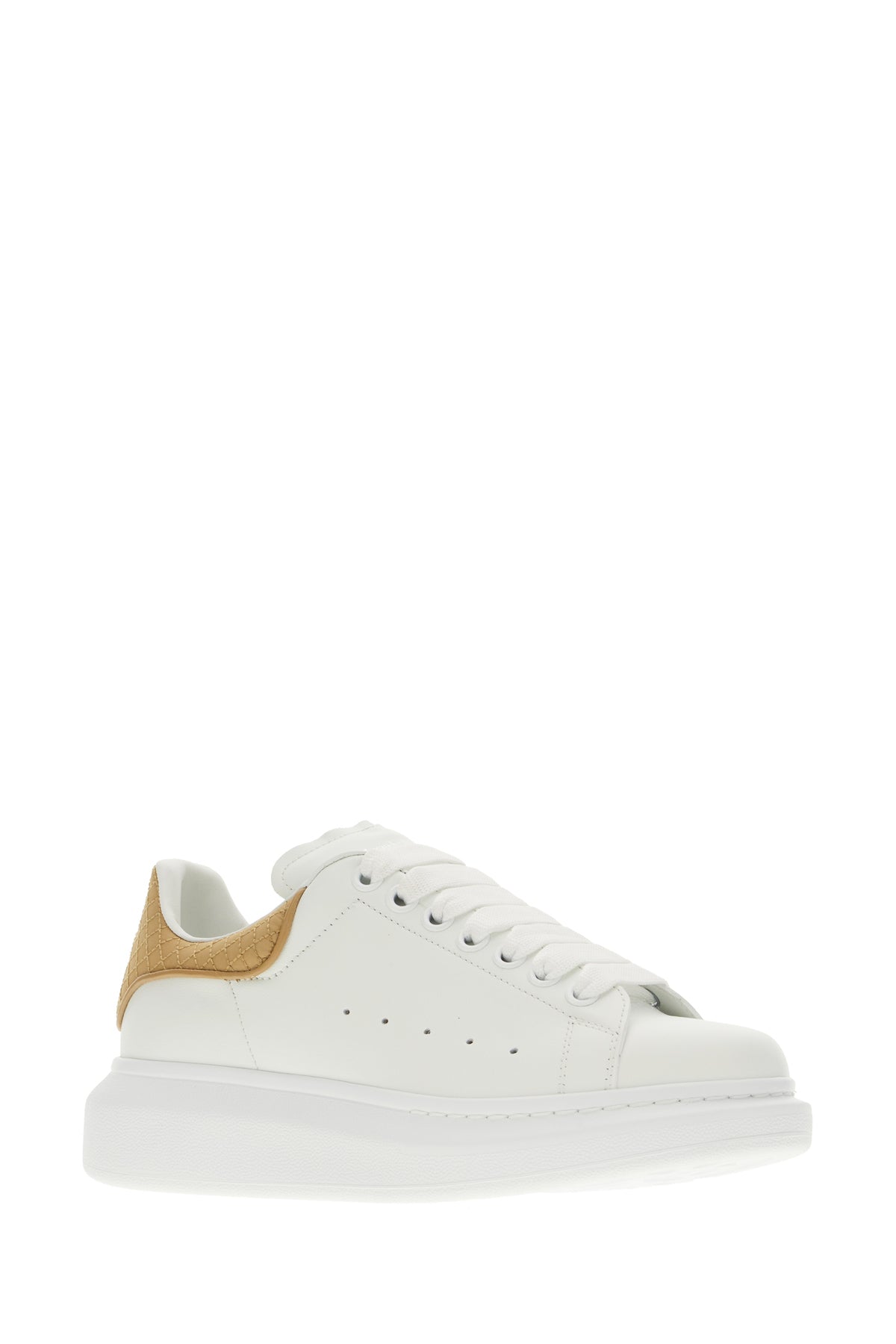 Alexander McQueen Sneakers in pelle bianca con tallone in tessuto beige, view 2