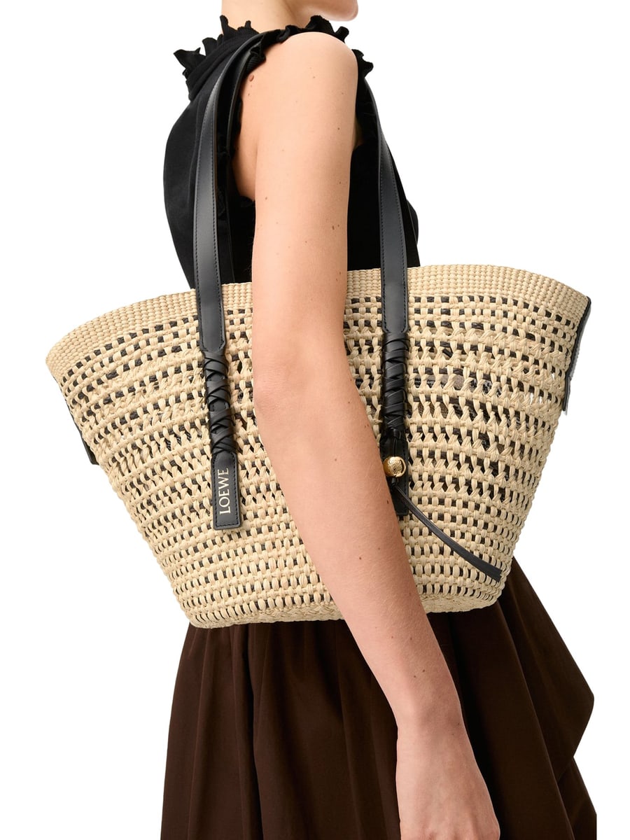 Loewe X Paula's Ibiza MEDIUM BRAID BASKET BAG IN IRACA PALM AND CALFSKIN, view 2