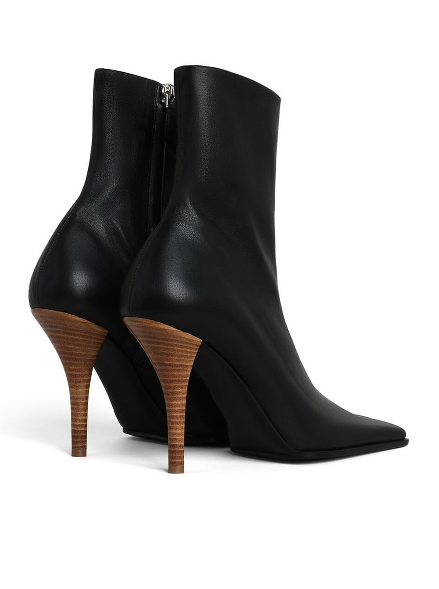 Alaïa SQUARE LEATHER BOOTS, view 3