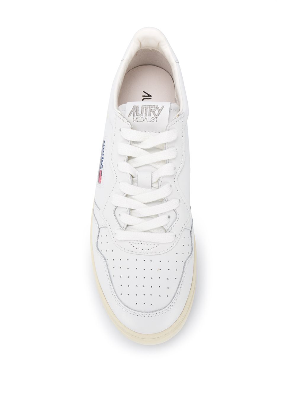 Autry Sneakers 'Medalist Low', view 2