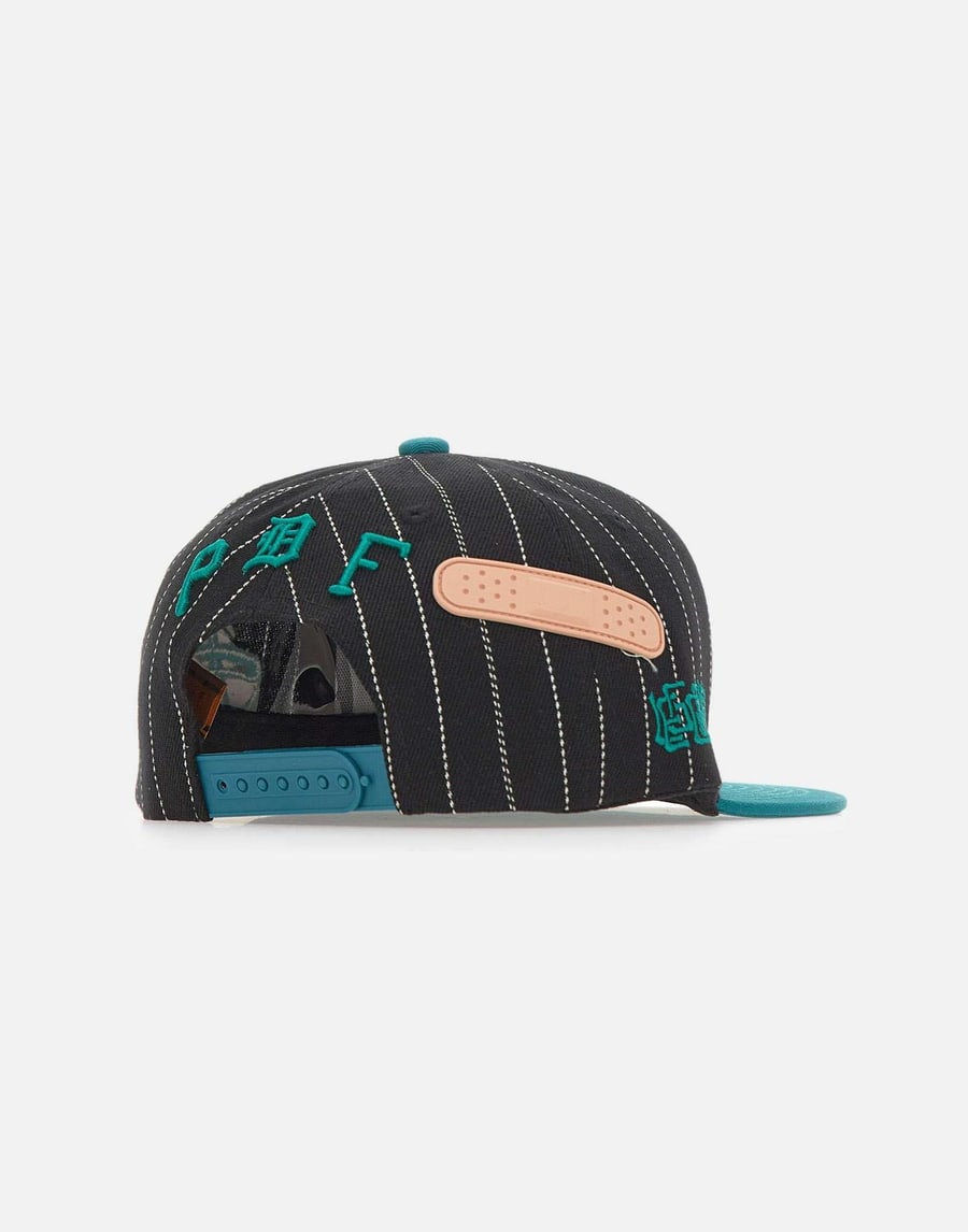 PDF Cappello da baseball a righe, view 2