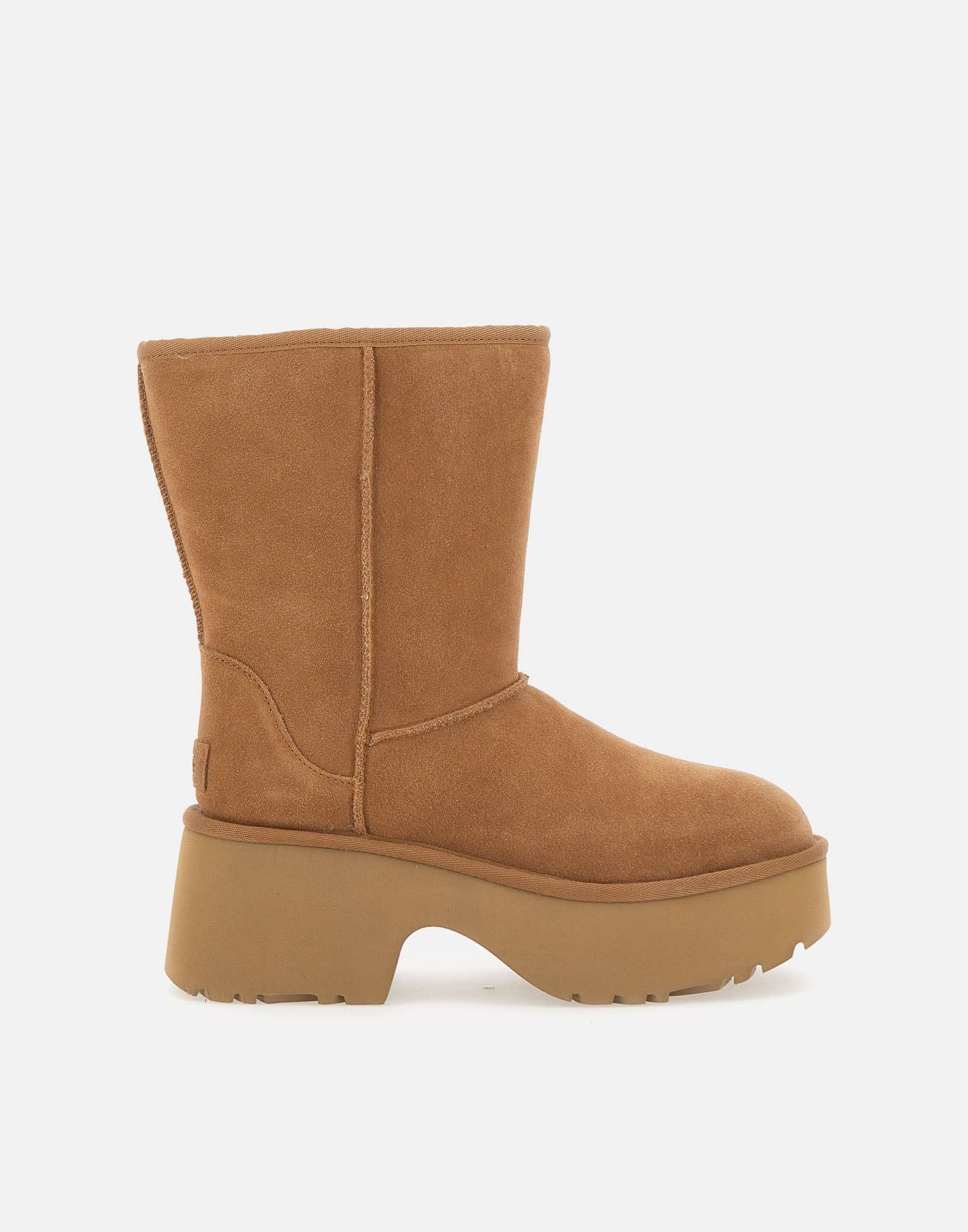 UGG "Classic Short New Heights" stivali
