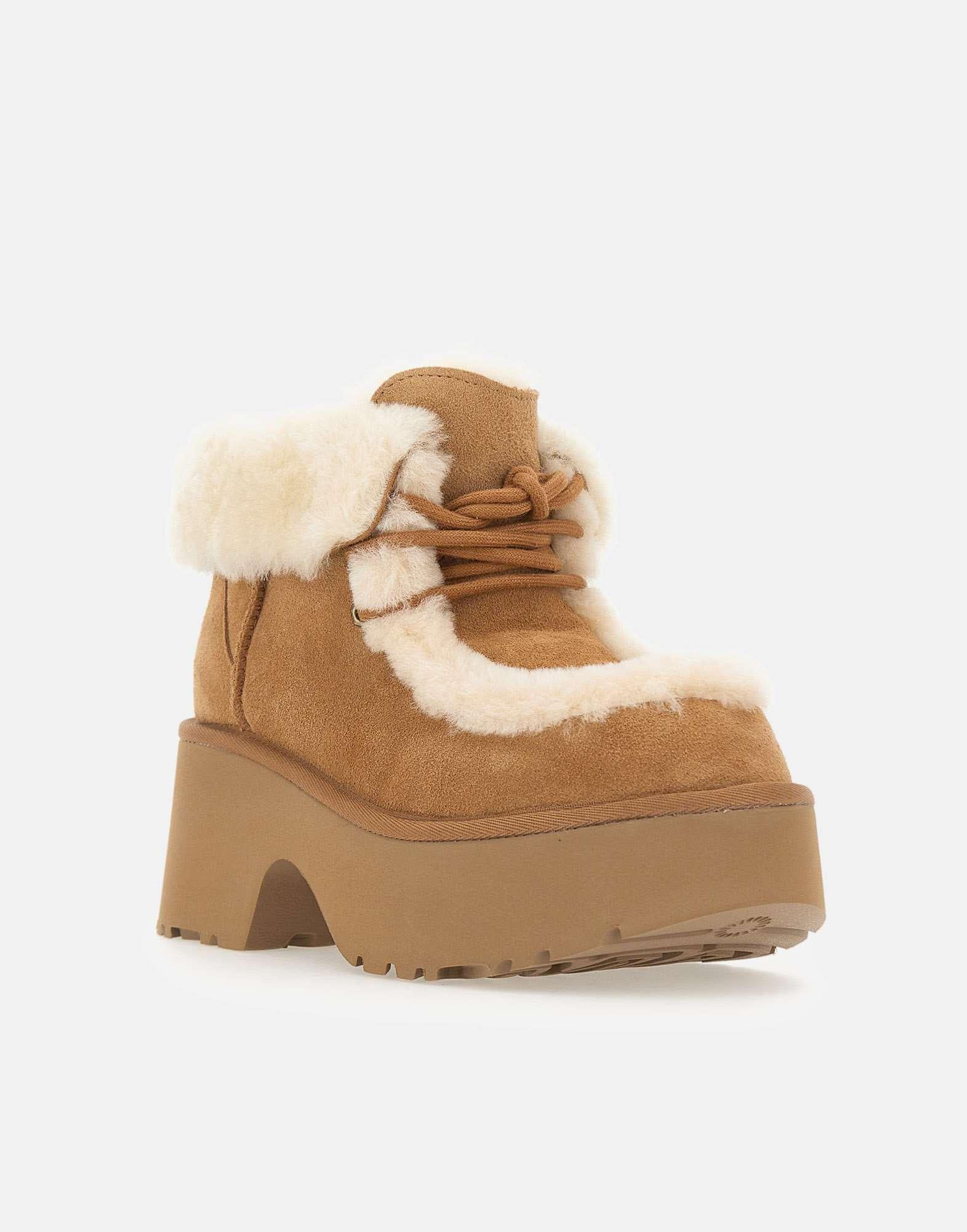 UGG Stivali "Classic Esmee Lace Up", view 2