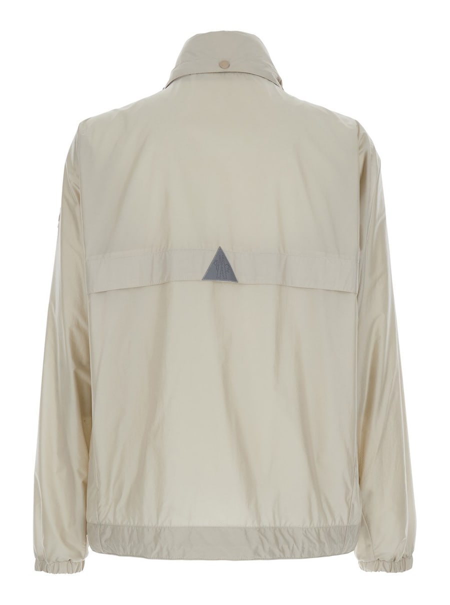 Moncler grenoble Giubbotto 'Negara' con Logo Impresso sul Fronte e Cappuccio Removibile in Tessuto Tecnico Beige Uomo, view 2