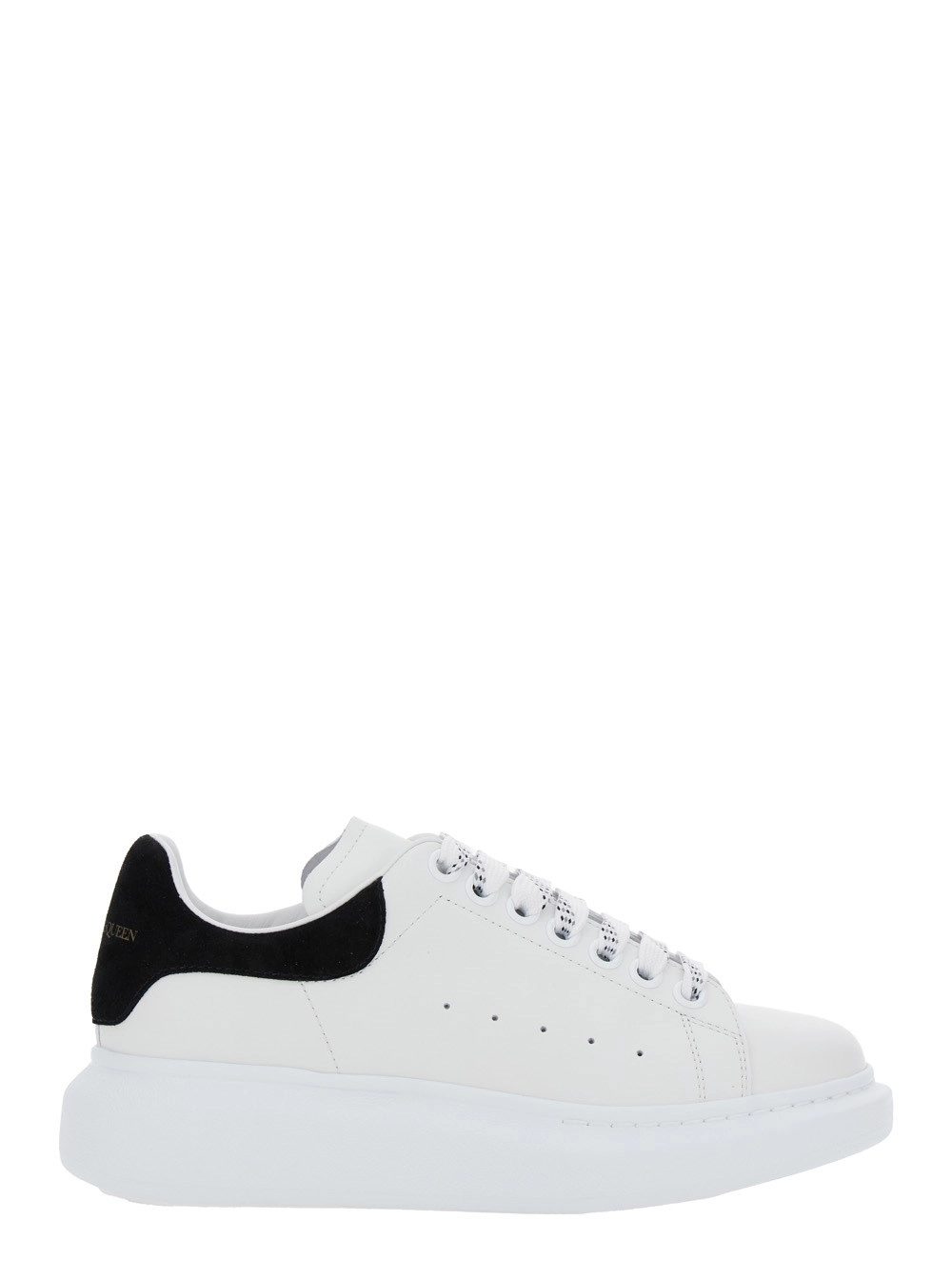 Alexander McQueen Sneaker Low Top 'Alexander McQueen' con Logo Lettering sulla Linguetta e Tallone a Contrasto in Pelle Bianca e Nera Donna