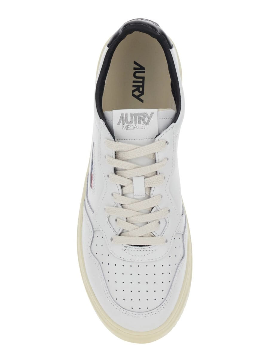 Autry Sneaker 'Medalist Low', view 4