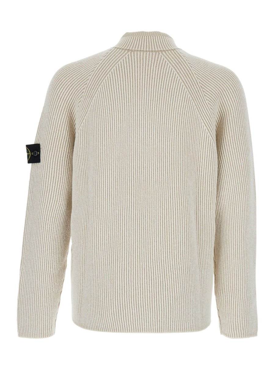 Stone Island Maglione a Collo Alto con Chiusura con Mezza Zip sul Fronte e Lavorazione a Coste in Lana Stretch Bianco Uomo, view 2