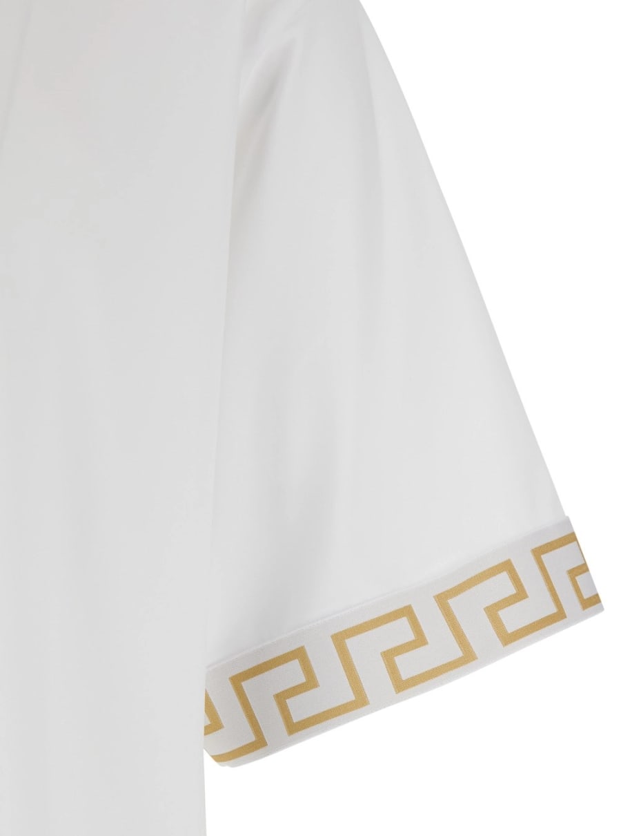 Versace T-Shirt Girocollo con Motivo Greca sulle Maniche in Tessuto Tecnico Bianca Uomo, view 3