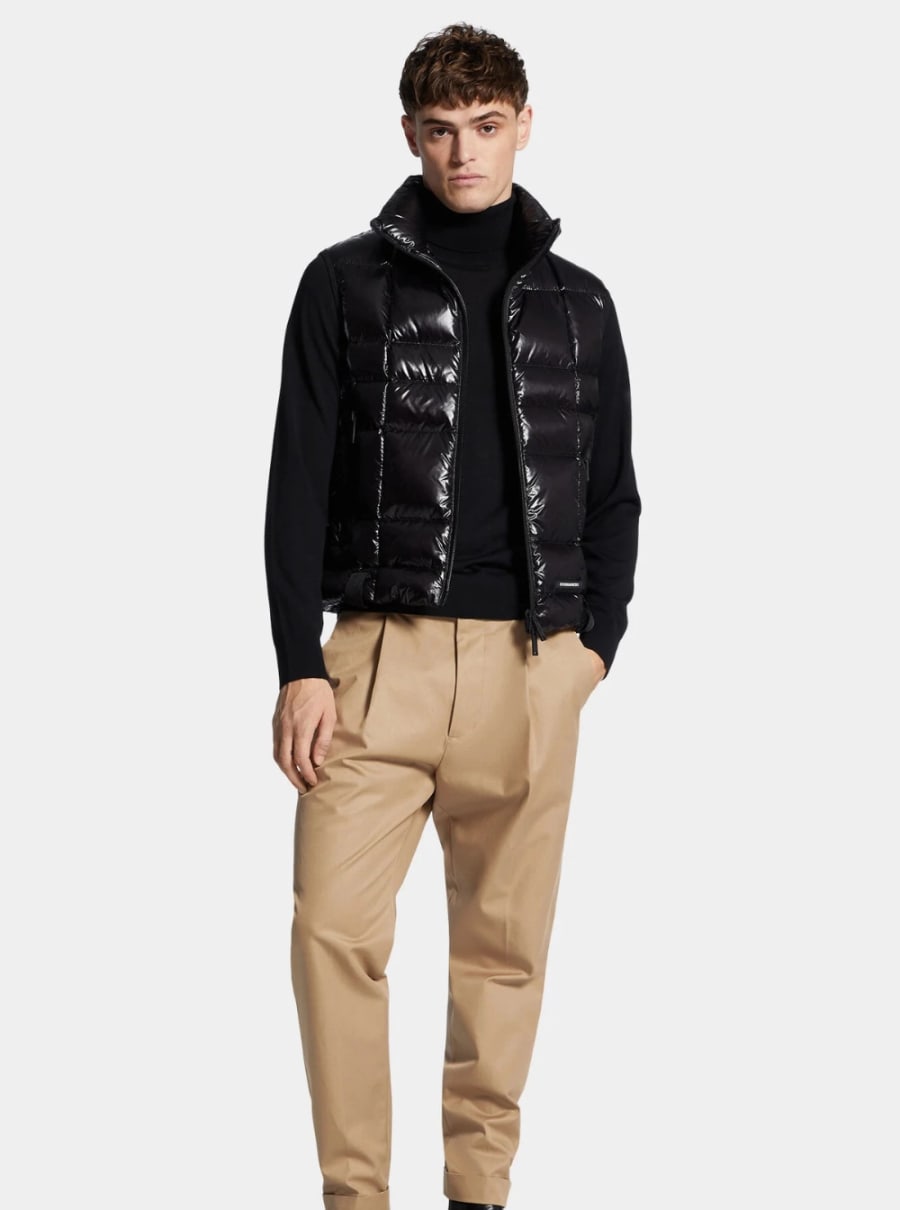 Dsquared2 Piumino Smanicato a Collo Alto con Patch Logo sul Fronte in Tessuto Tecnico Nero Uomo, view 4
