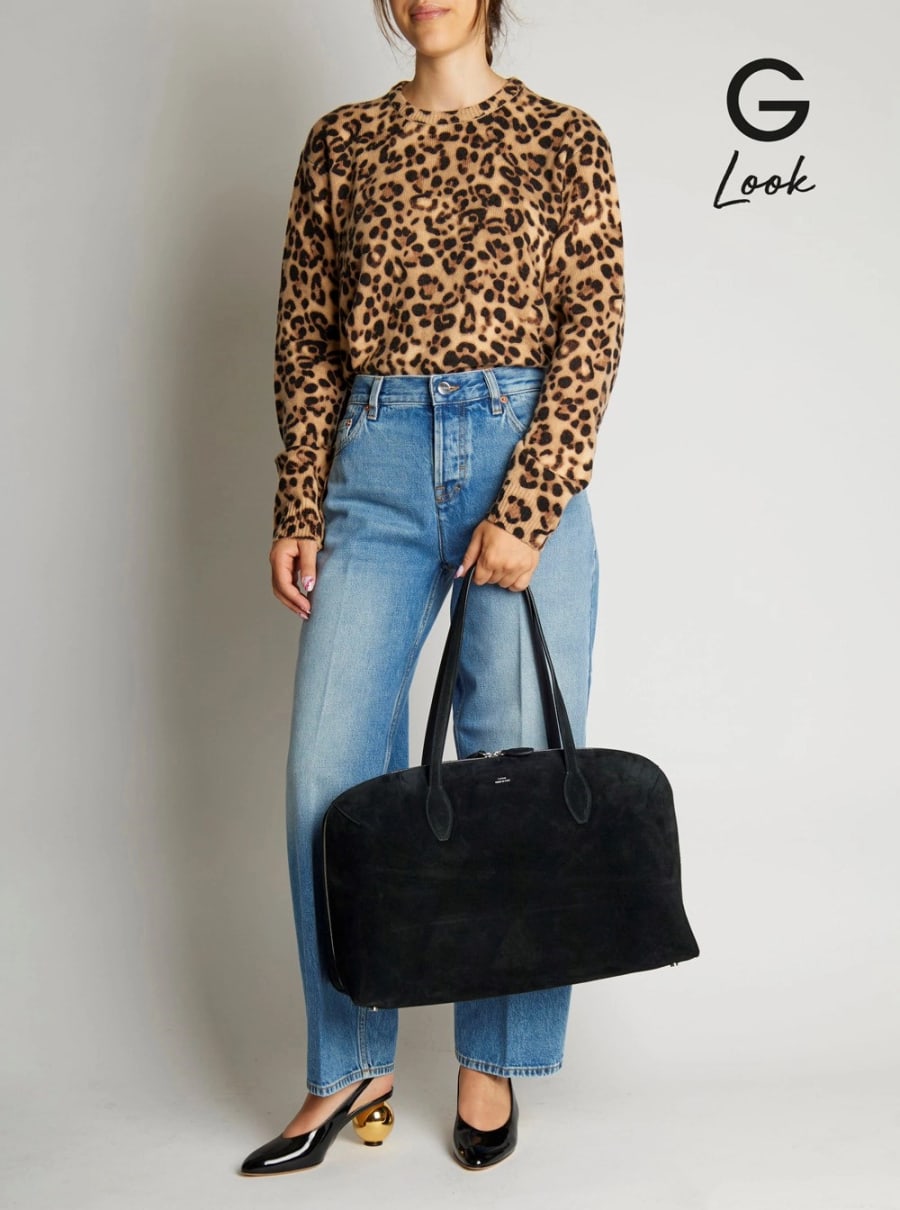 Toteme Borsa a Spalla con Logo Lettering Impresso sul Fronte in Pelle Scamosciata Nera Donna, view 6