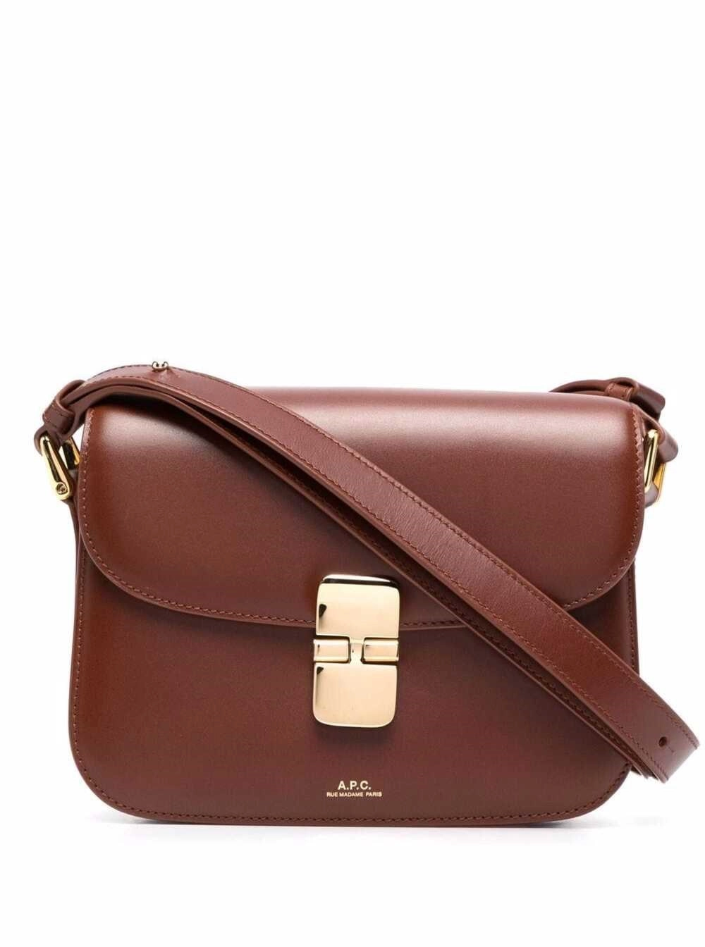 A.P.C. Borsa a Tracolla 'Grace' Piccola con Tracolla Regolabile e Logo Lettering Impresso sul Fronte in Pelle Marrone Donna