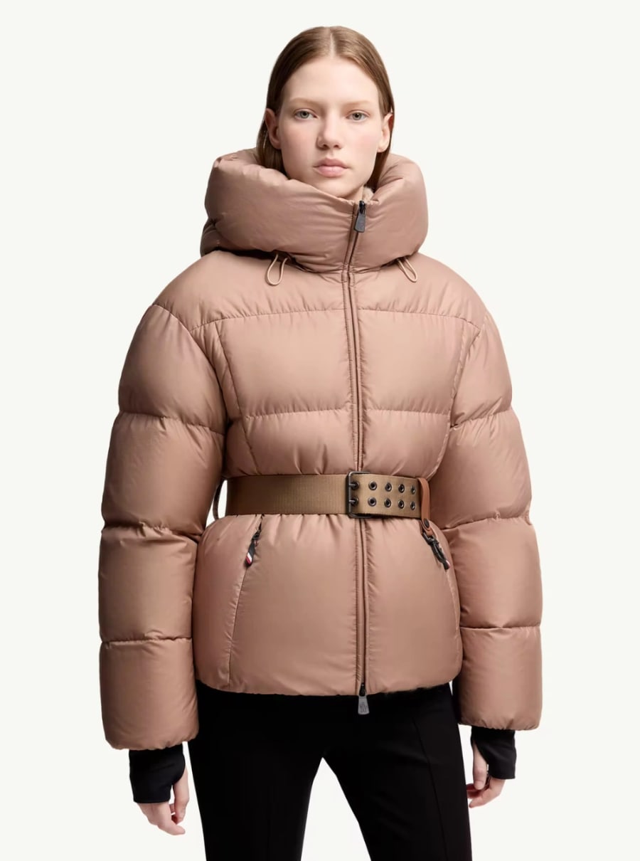 Moncler grenoble Piumino 'Nisene' con Cintura con Fibbia sul Fronte e Patch Logo sulla Manica in Tessuto Tecnico Rosa Donna, view 4