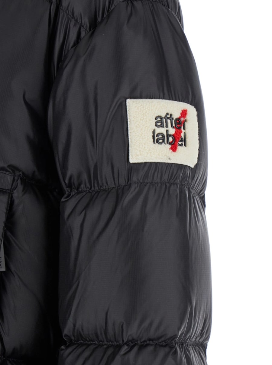 After label Piumino con collo alto e patch logo in tessuto tecnico nero donna, view 3
