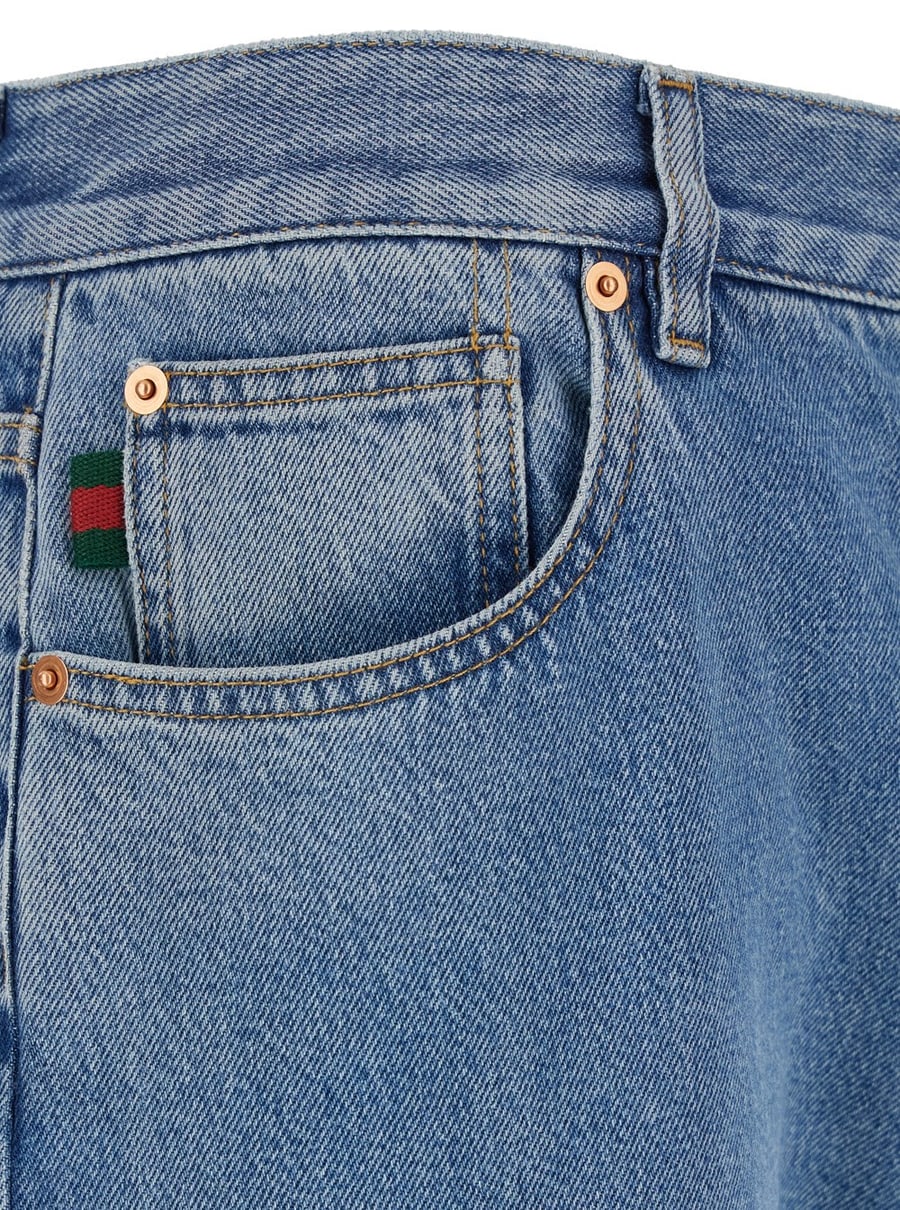 Gucci Jeans con Patch Gucci Rossa Ancora in Denim Azzurro Effetto Délavé Donna, view 3
