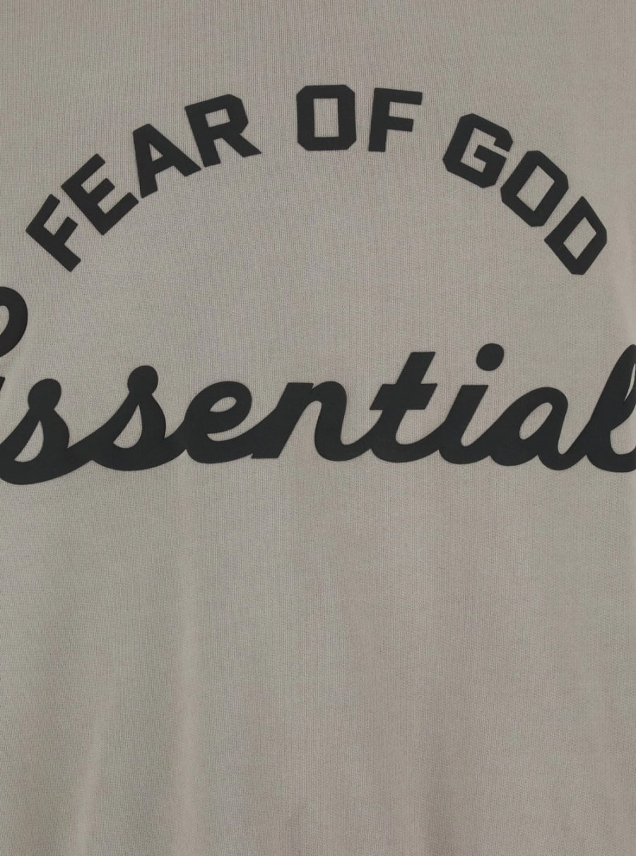 Fear of God Felpa Girocollo con Spalle Scese e Maxi Stampa Logo sul Fronte in Cotone Grigia Uomo, view 3