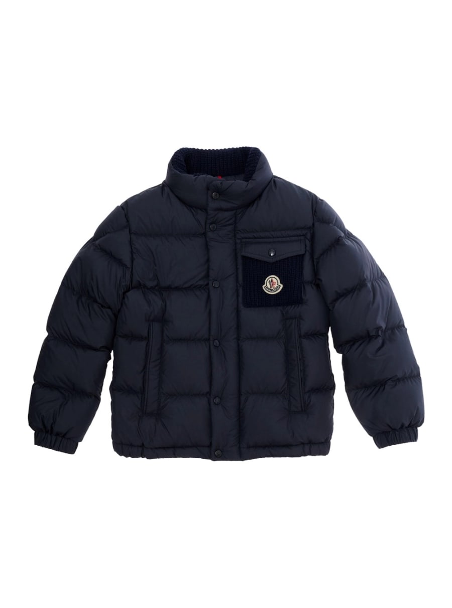 Moncler kids Piumino 'Jarex' con collo alto e tasca applicata con patch logo sul fronte in tessuto tecnico blu bambino