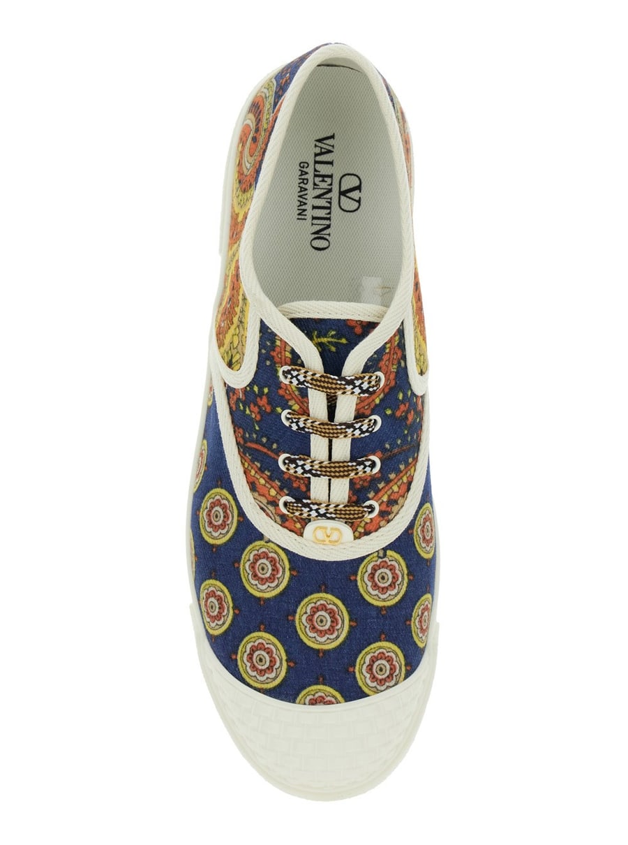 Valentino Garavani Sneaker Low Top con Stampa Floreale All-Over in Cotone Multicolor Uomo, view 4